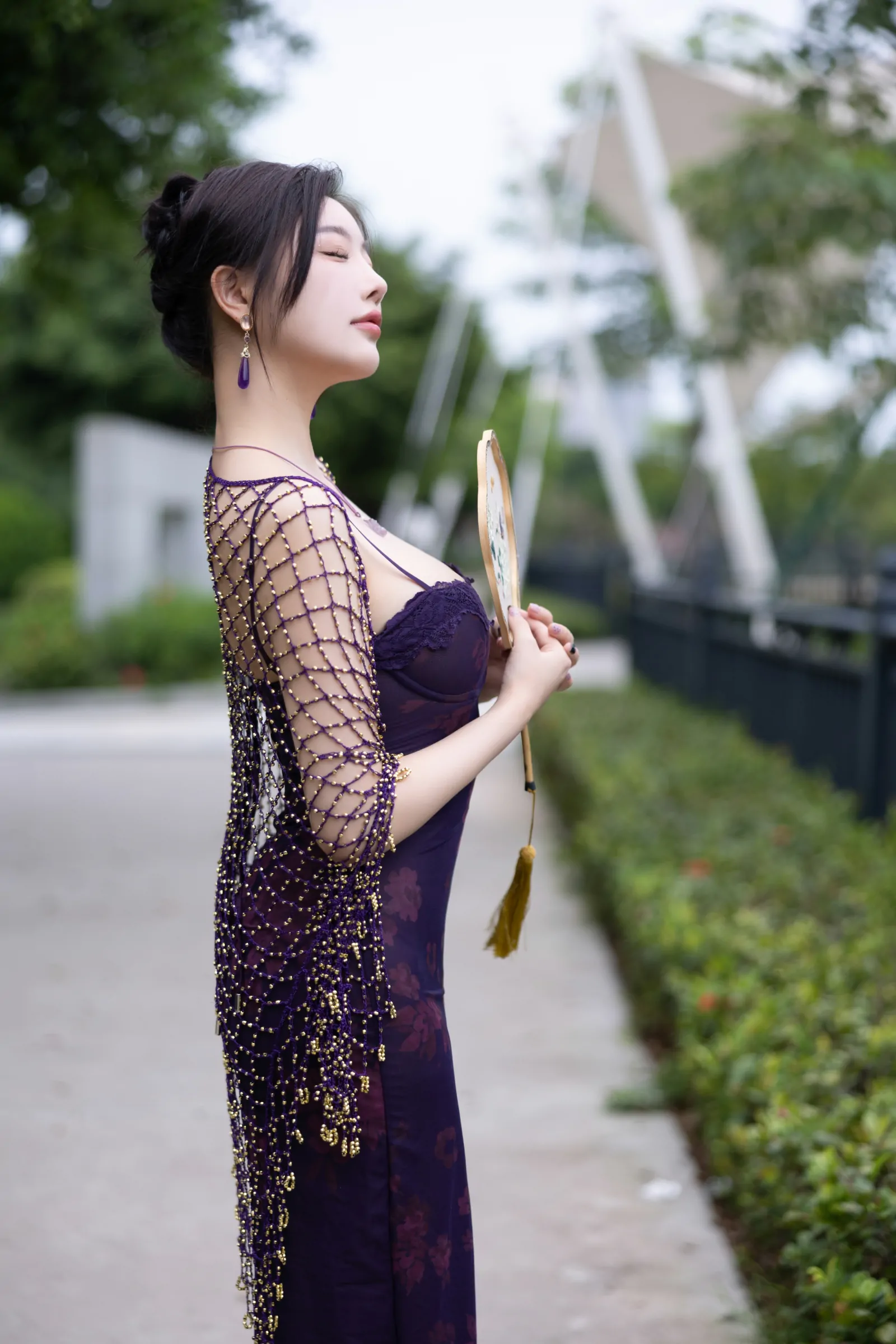 xiuren秀人网福利杨晨晨Yome大尺度私拍写真紫色连衣裙-第3张图片-宅男套图吧