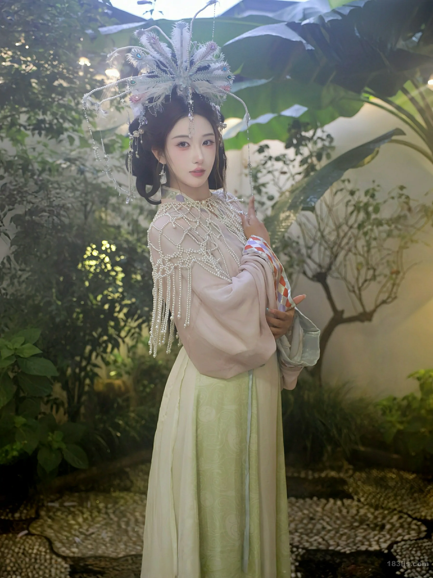 [XIUREN秀人网] 2025.09.05 No.10736 金允希Yuki-第2张图片-宅男套图吧