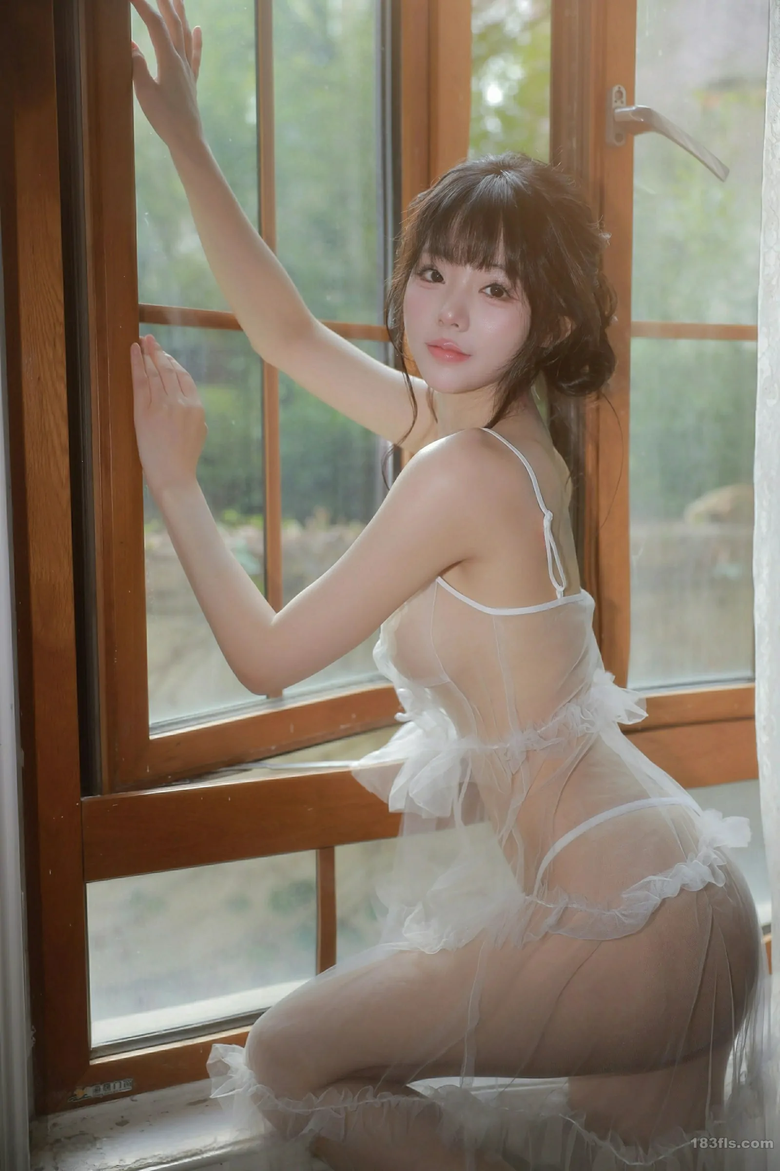 [XIUREN秀人网] 2025.09.24 No.10799 佘贝拉Bella-第3张图片-宅男套图吧