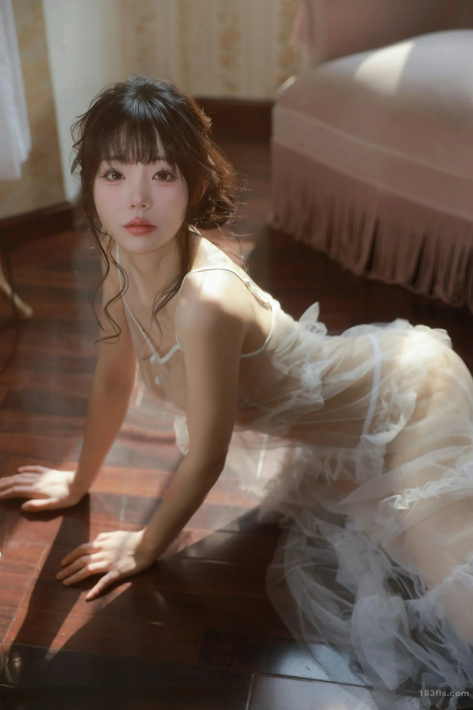 [XIUREN秀人网] 2025.09.24 No.10799 佘贝拉Bella-第2张图片-宅男套图吧