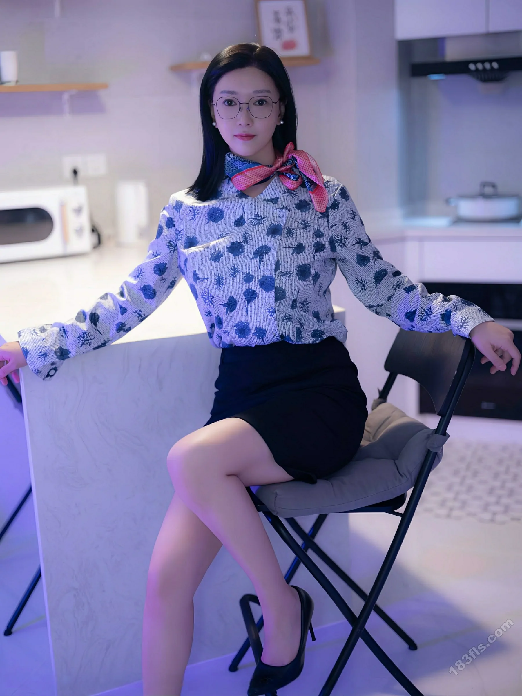 [XIUREN秀人网] 2025.10.14 No.10866 雅茹老师-第4张图片-宅男套图吧