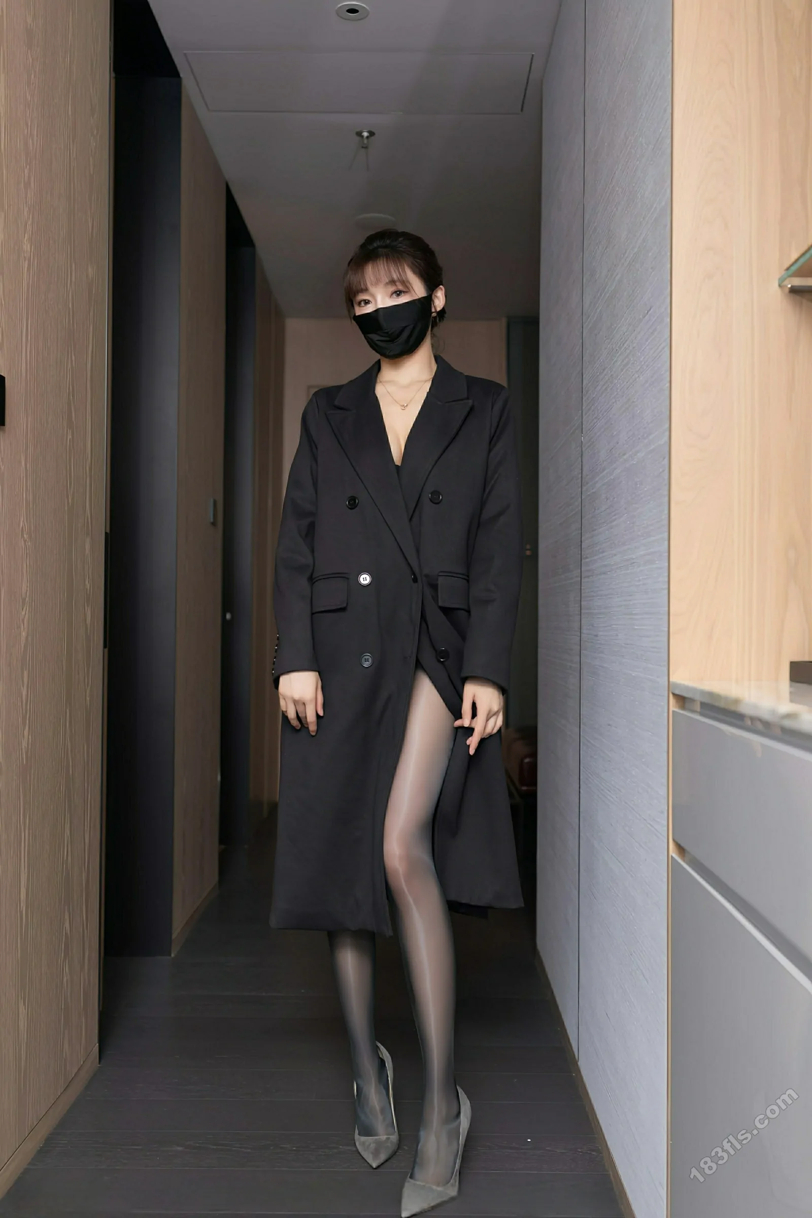 [XIUREN秀人网] 2025.10.16 No.10880 陆萱萱-第5张图片-宅男套图吧