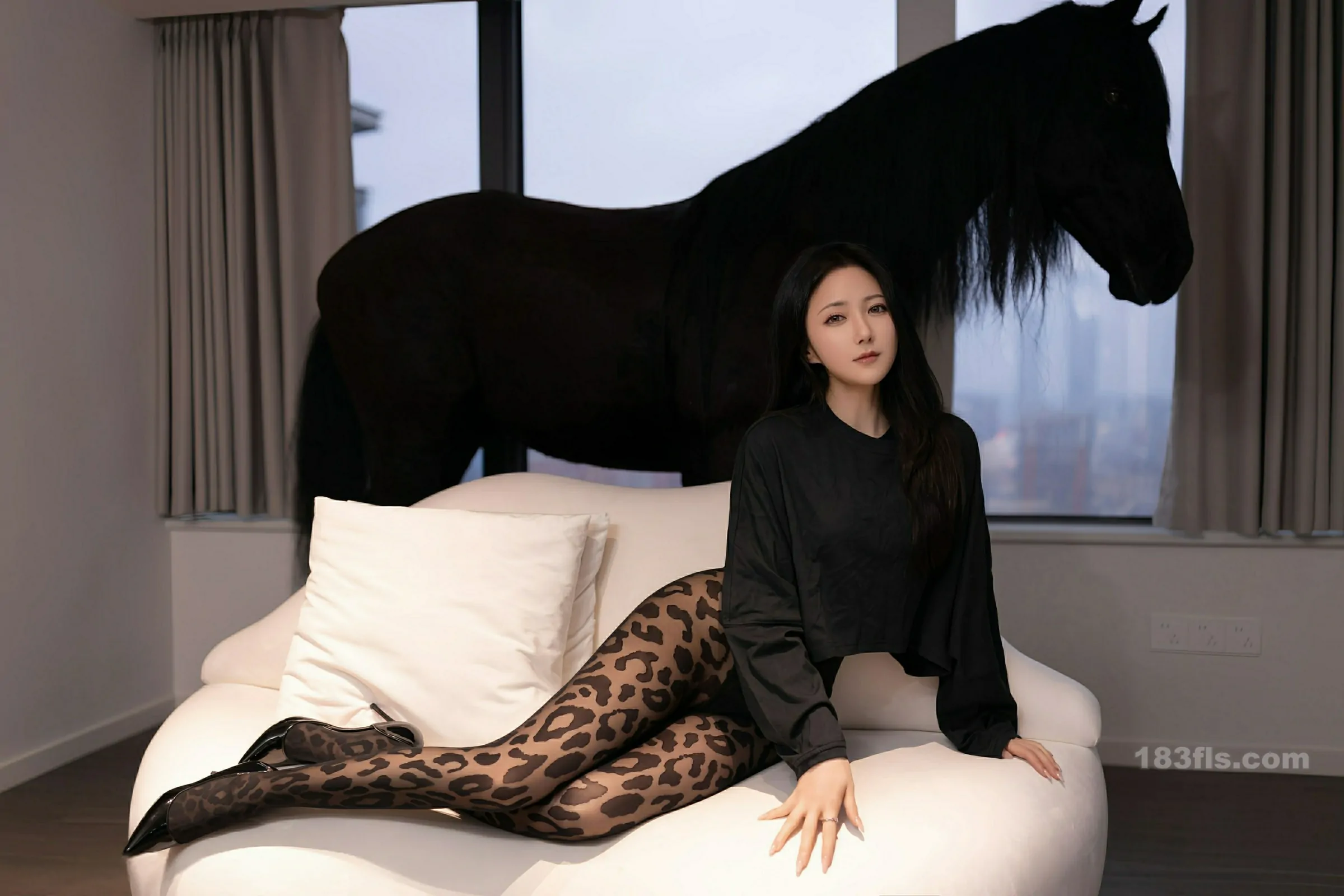 [XIUREN秀人网] 2025.10.31 No.10938 鱼子酱Fish-第6张图片-宅男套图吧