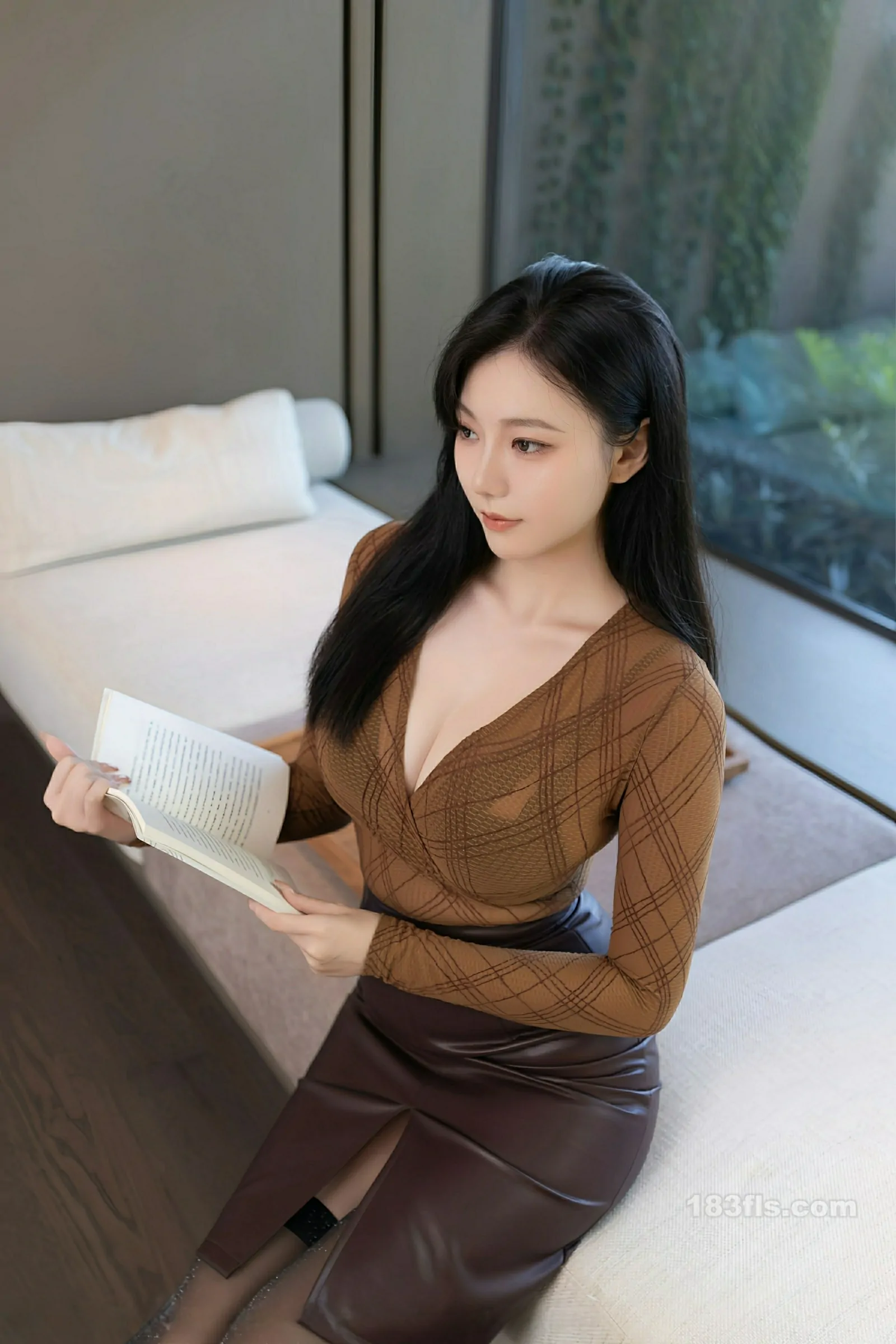 [XIUREN秀人网] 2025.11.04 No.10947 安然anran-第2张图片-宅男套图吧