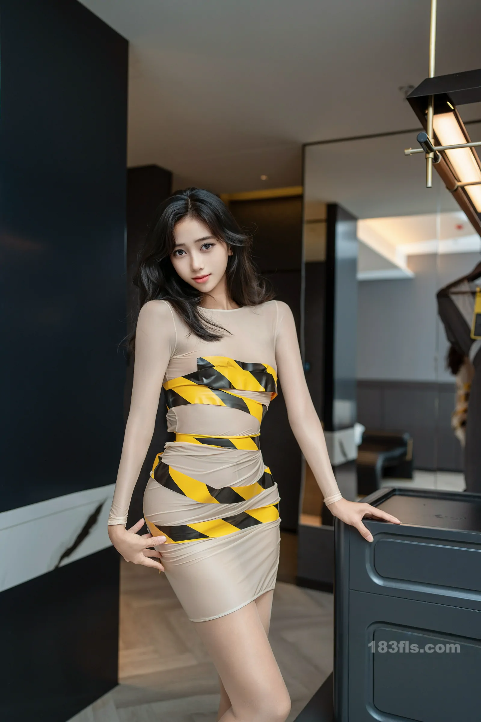 xiuren秀人网福利时安安大尺度私拍写真胶带-第3张图片-宅男套图吧