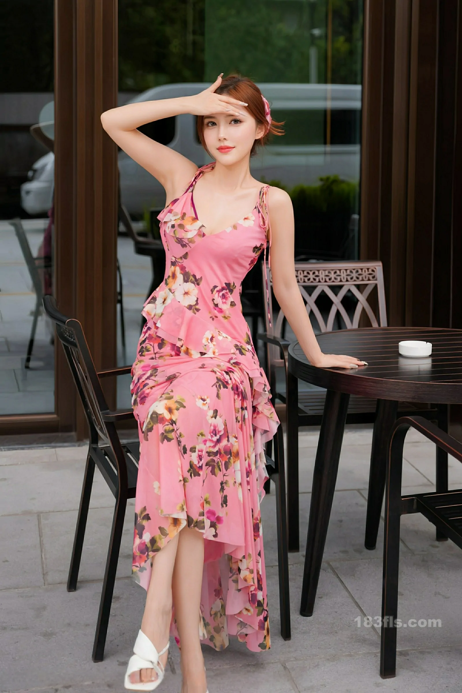 [XIUREN秀人网] 2025.11.06 No.10954 白芷yy-第4张图片-宅男套图吧