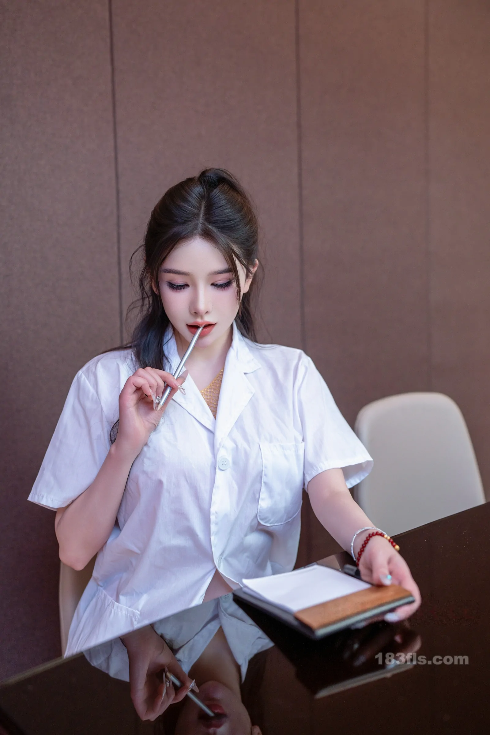 xiuren秀人网福利李丽莎大尺度私拍写真双人缠绵-第3张图片-宅男套图吧 xiuren秀人网福利李丽莎大尺度私拍写真双人缠绵-第3张图片-宅男套图吧