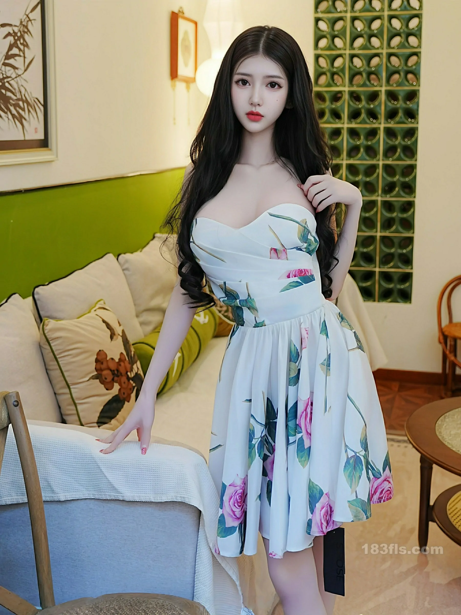 [XIUREN秀人网] 2025.12.01 No.11051 白小蝶-第6张图片-宅男套图吧