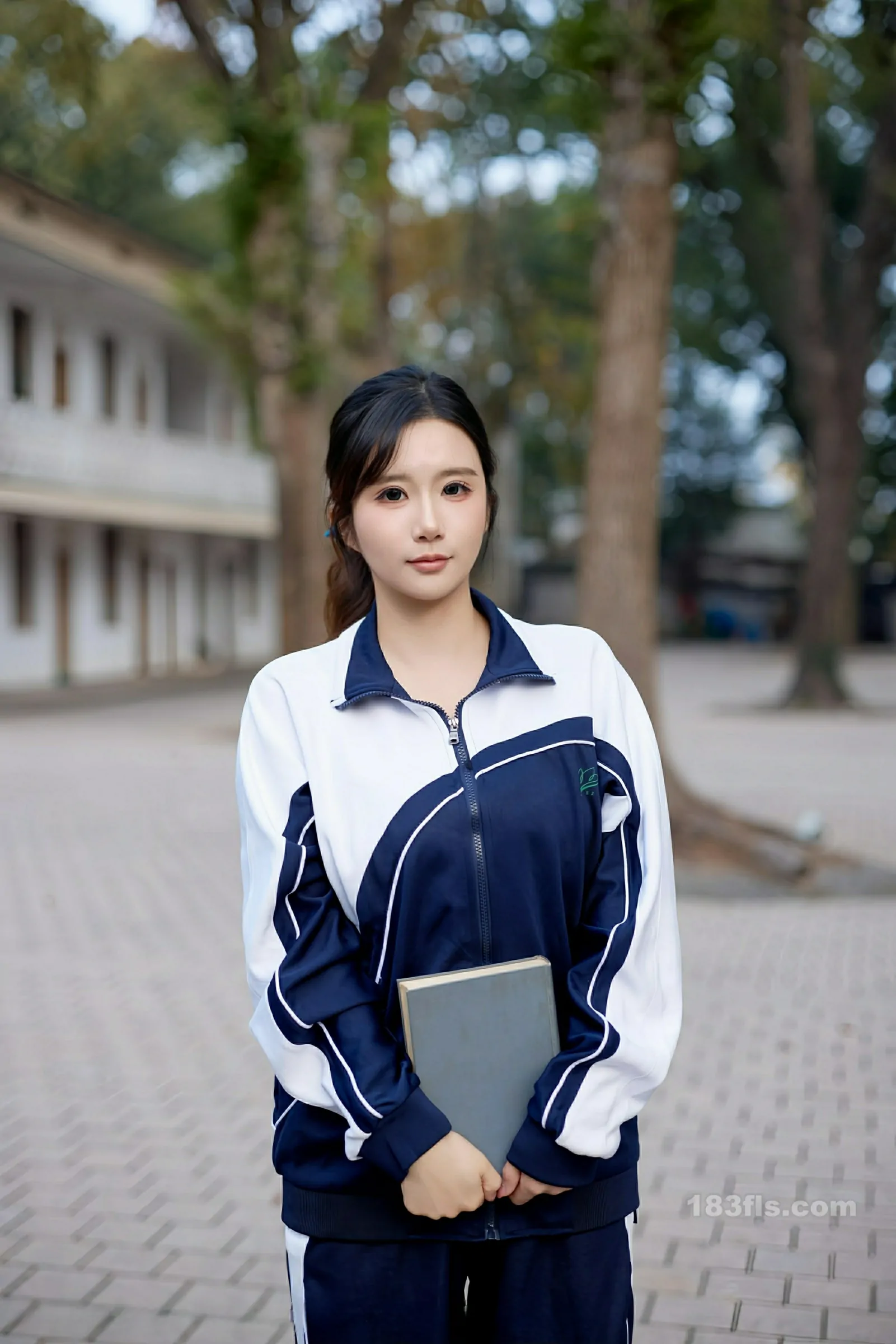 [XIUREN秀人网] 2025.12.12 No.11103 小肉肉咪-第4张图片-宅男套图吧