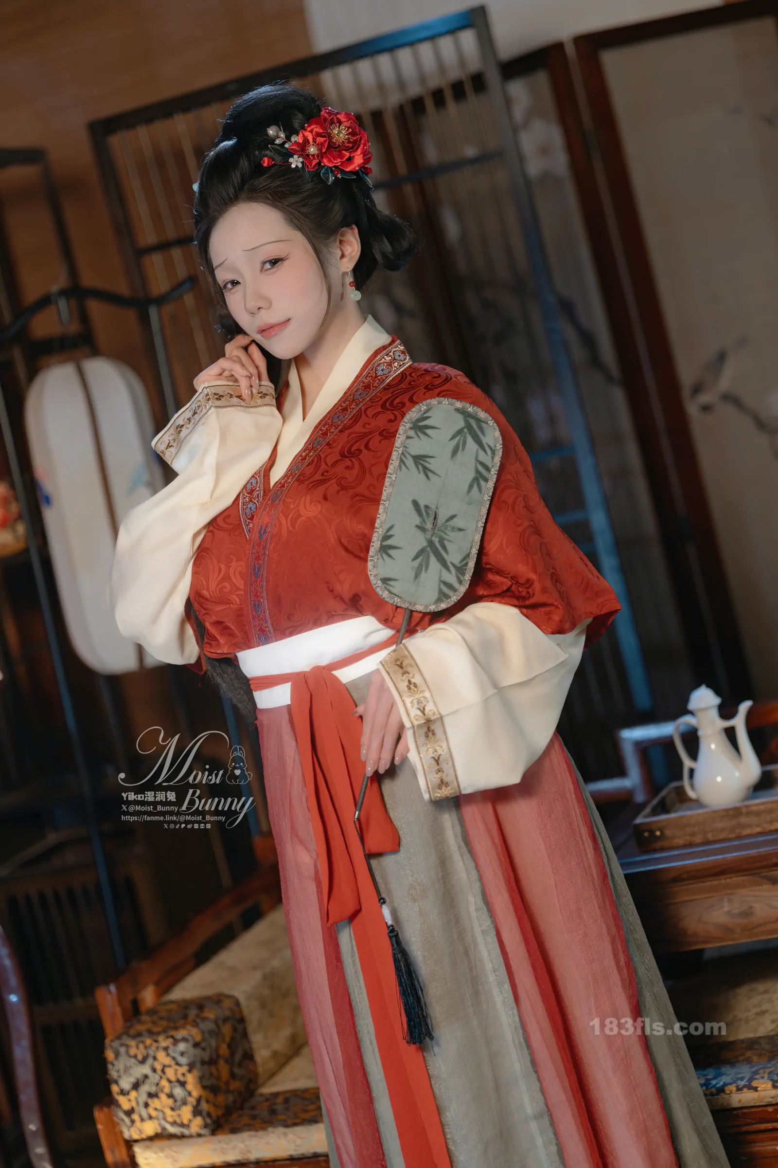 咬一口兔娘(Yiko湿润兔) – 快马加鞭·金莲迎春-第6张图片-宅男套图吧