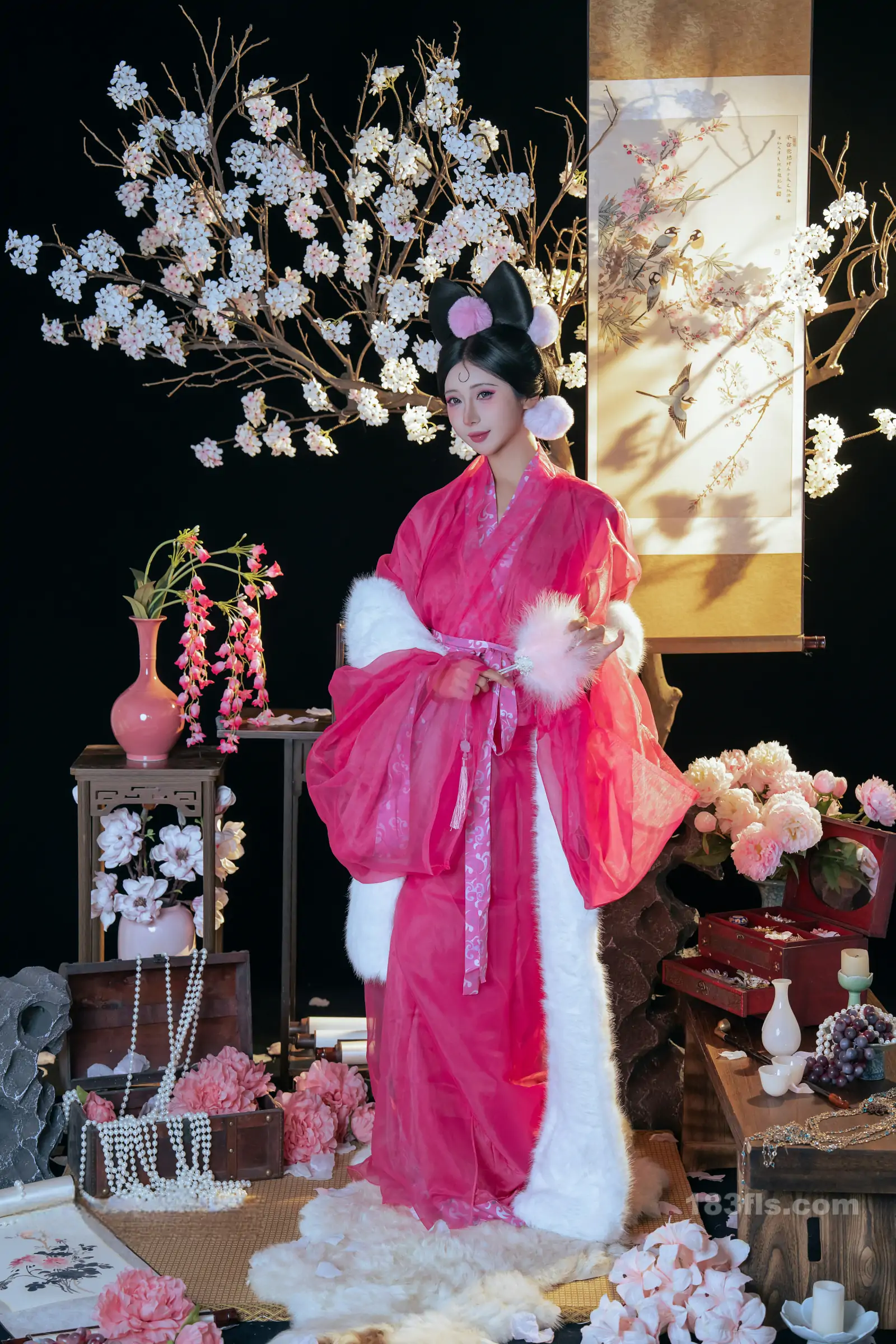 顶级颜值 奈汐酱nice 2月情人节最新 精油粉红丝袜古装妲己