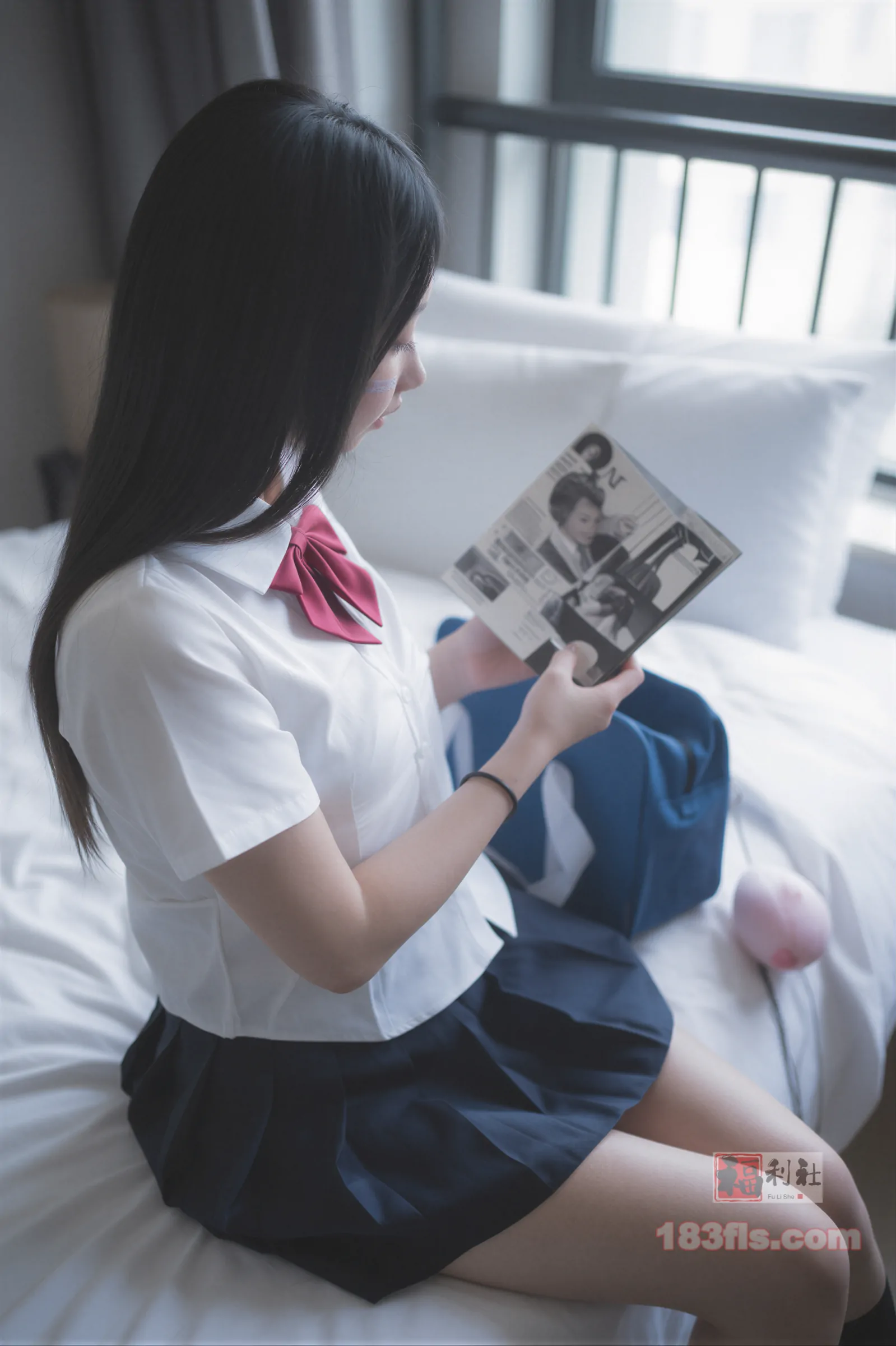 Pure Media Vol.344 Suji (수지) University Student-第2张图片-宅男套图吧