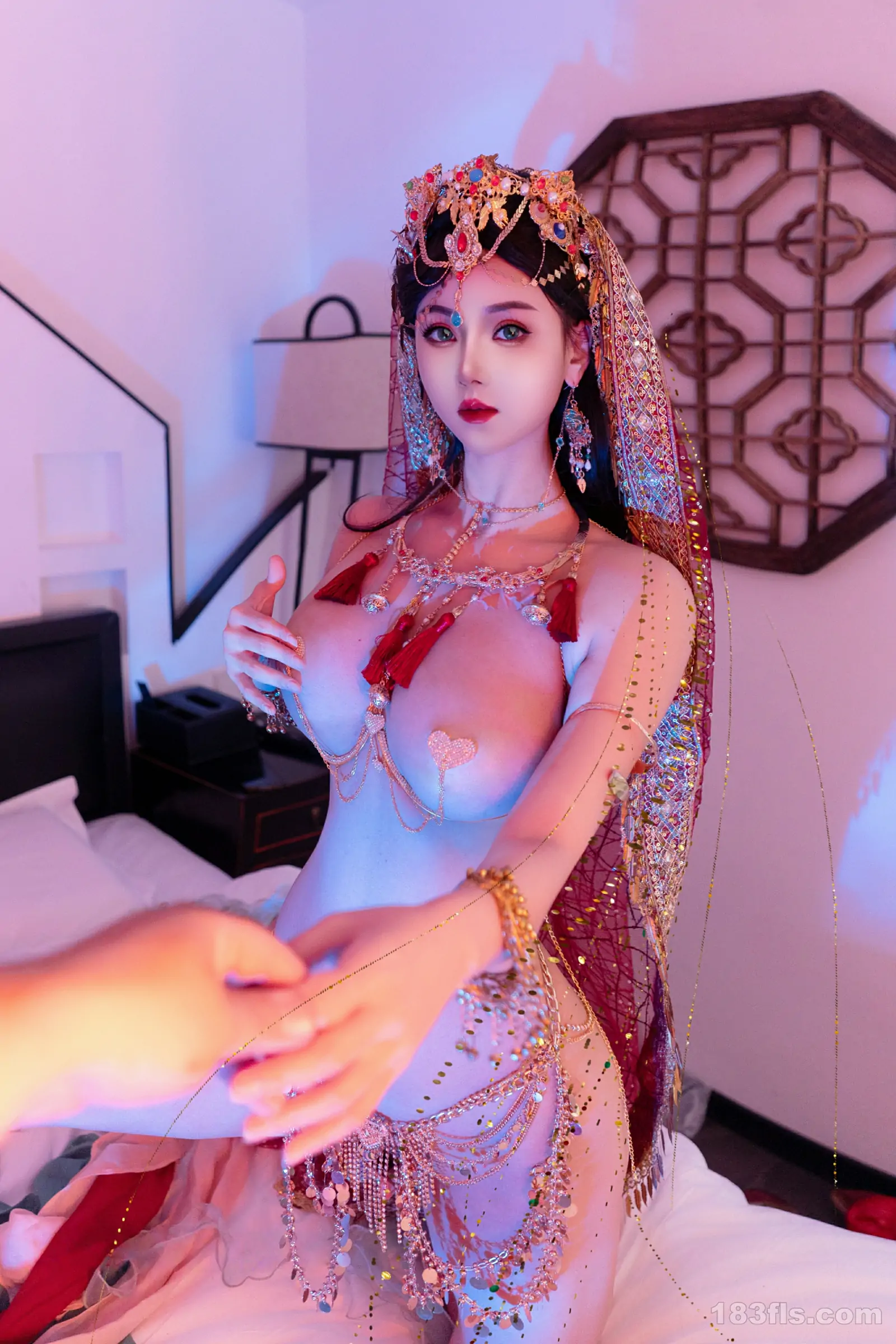 xiuren秀人网福利不吃冰淇淋大尺度私拍写真敦煌飞天-第6张图片-宅男套图吧