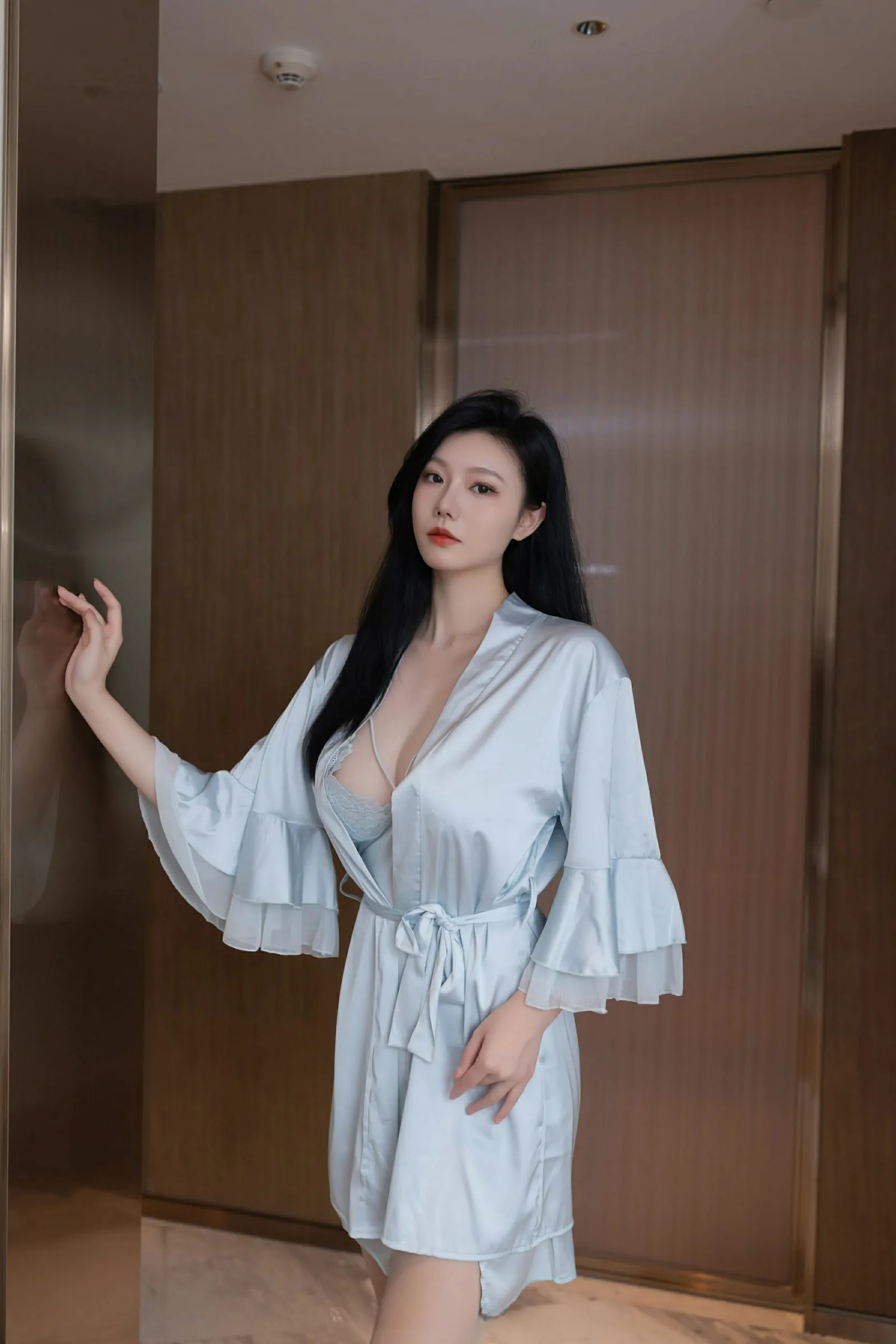 [XIUREN秀人网] 2025.06.10 No.10390 安然anran-第2张图片-宅男套图吧