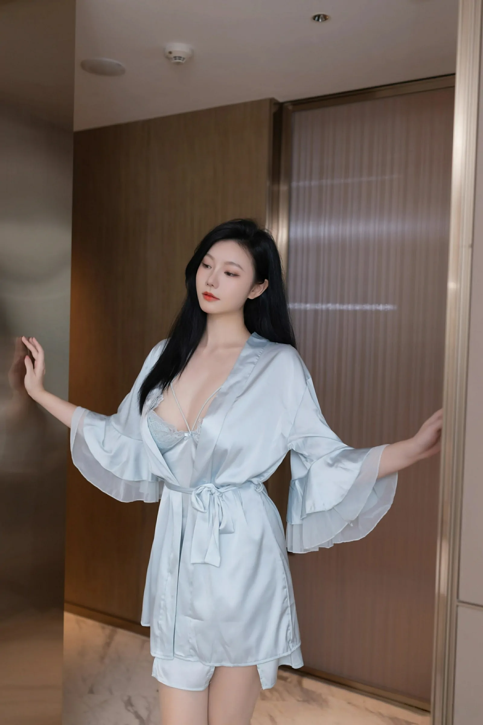 [XIUREN秀人网] 2025.06.10 No.10390 安然anran-第5张图片-宅男套图吧
