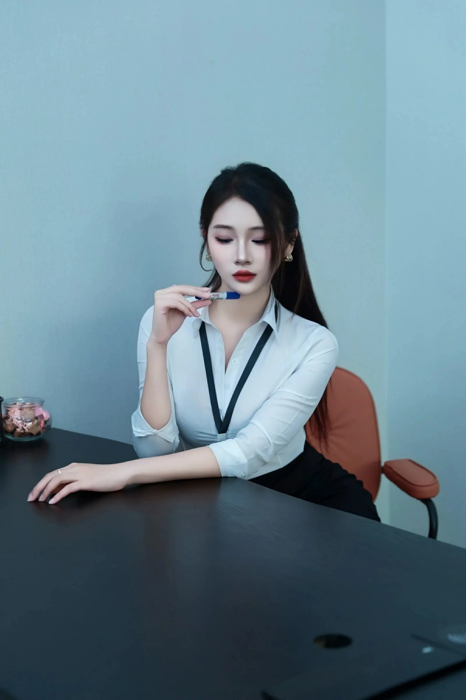 [XIUREN秀人网] 2025.06.13 No.10406 南乔-第2张图片-宅男套图吧