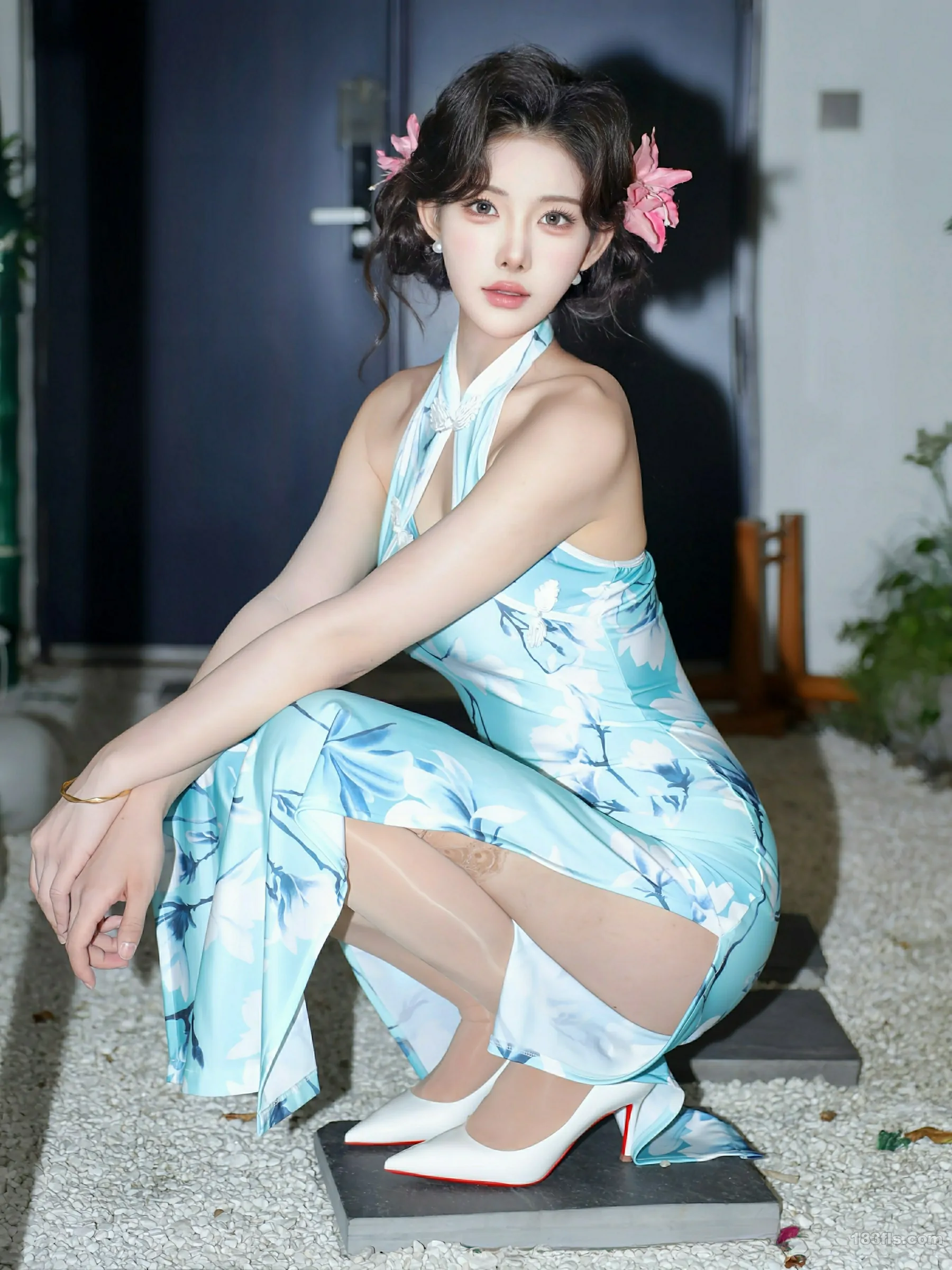 [XIUREN秀人网] 2025.07.28 No.10594 梨霜儿-第5张图片-宅男套图吧