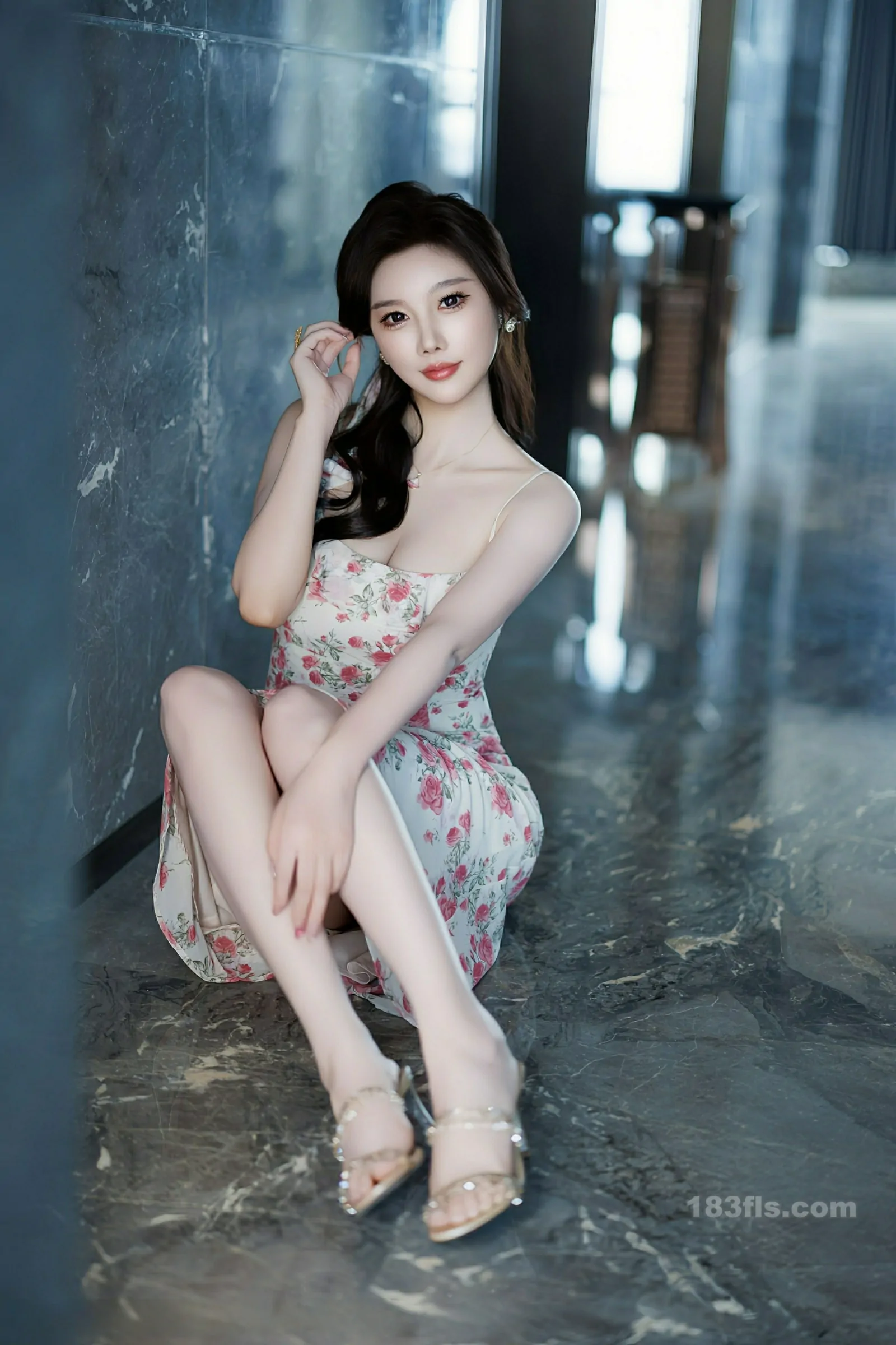 [XIUREN秀人网] 2025.11.12 No.10977 CHENCHEN.-第3张图片-宅男套图吧