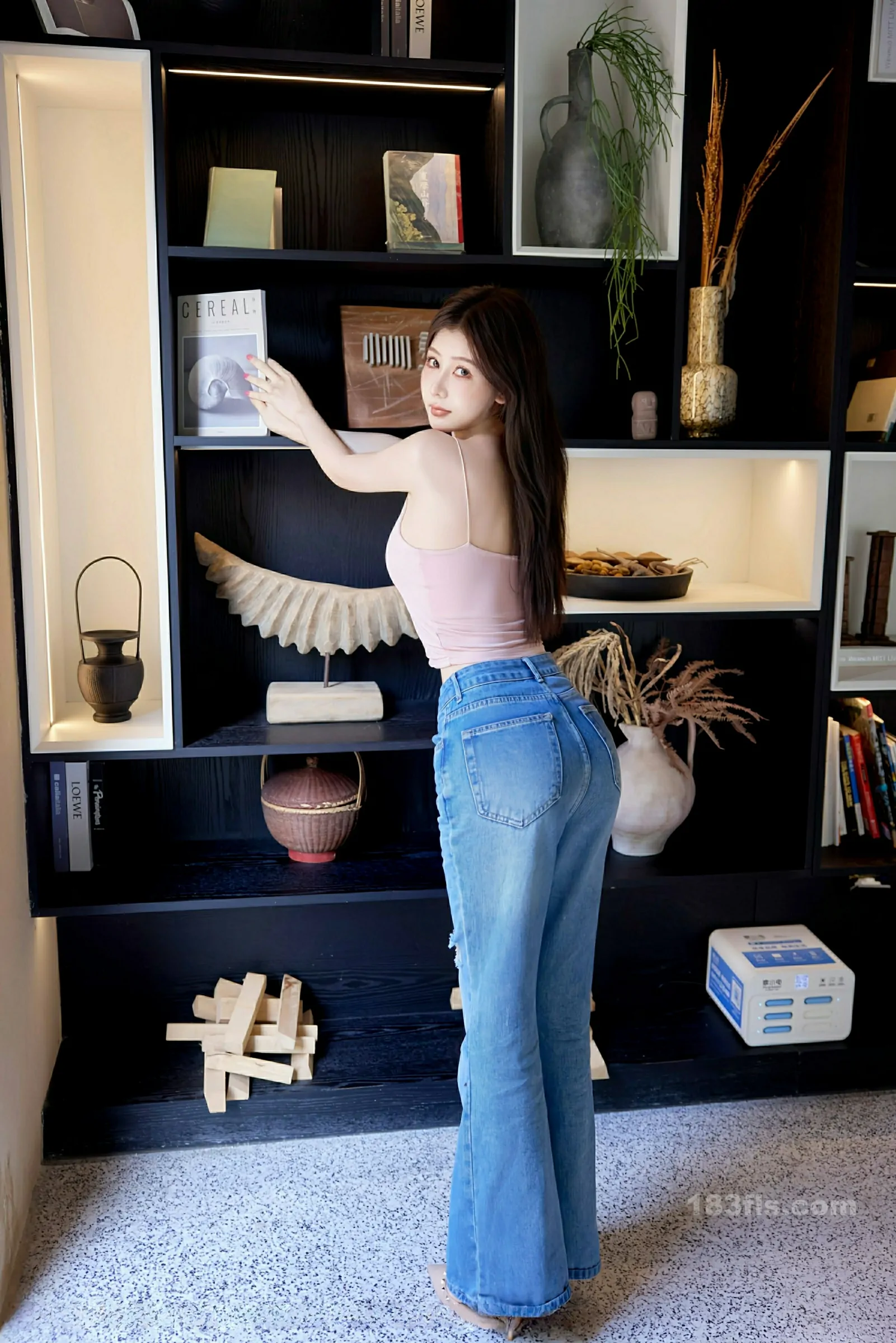 [XIUREN秀人网] 2025.11.13 No.10983 尹甜甜sunny-第3张图片-宅男套图吧