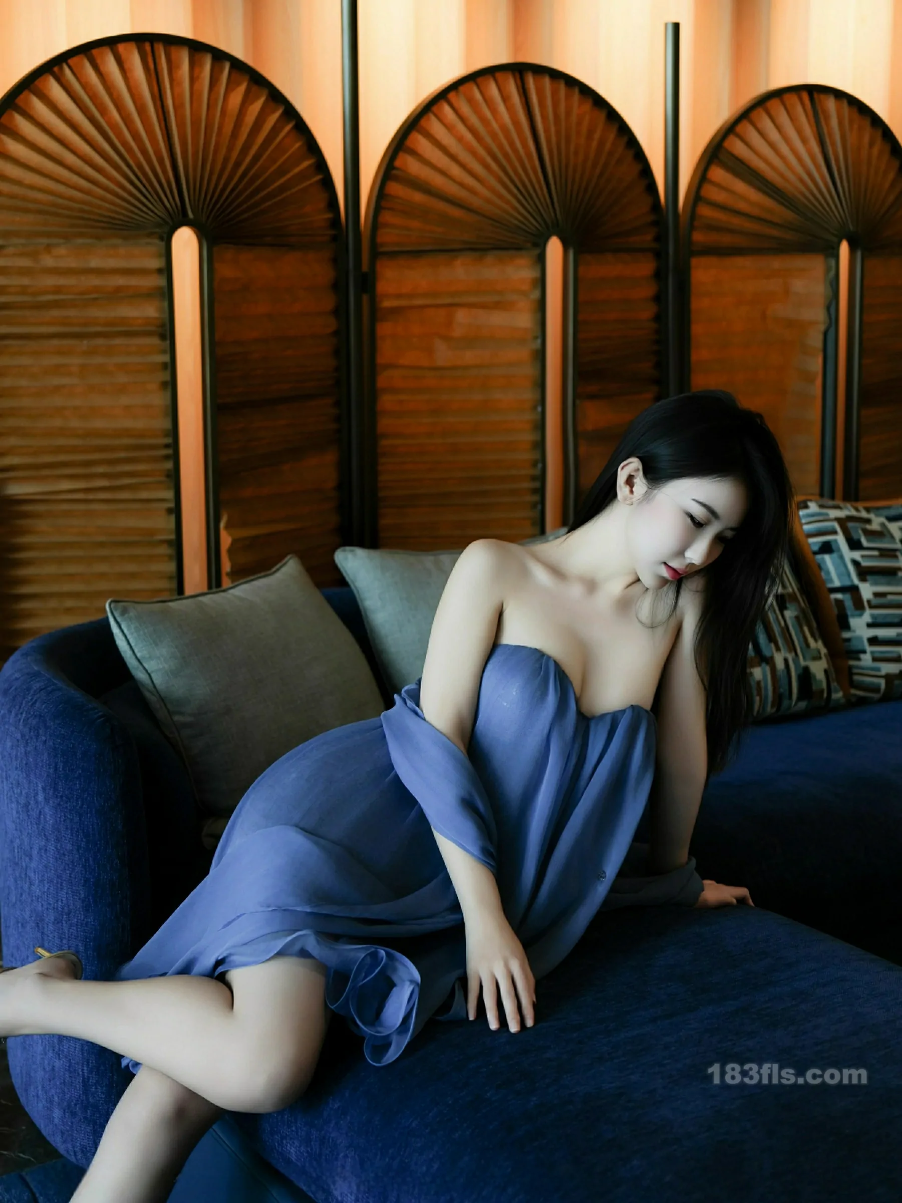 [XIUREN秀人网] 2025.11.14 No.10988 烧烧小桃-第6张图片-宅男套图吧