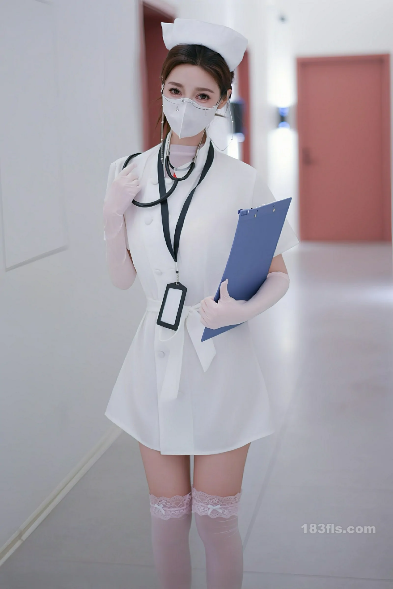 [XIUREN秀人网] 2025.12.11 No.11099 Twins-桃桃-第4张图片-宅男套图吧