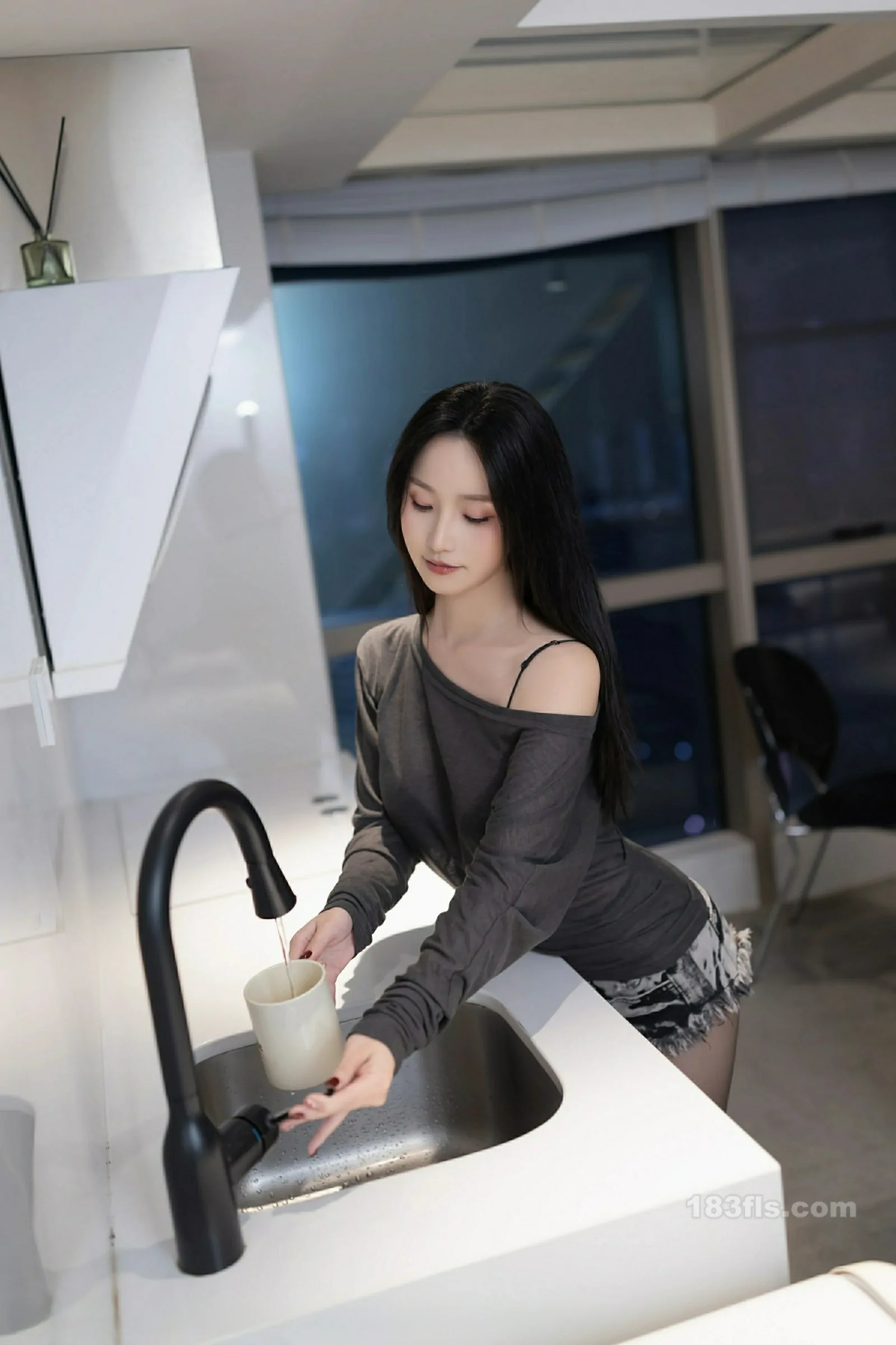 [XiuRen秀人网] 2026.01.07 No.11202 杏子Yada-第3张图片-宅男套图吧