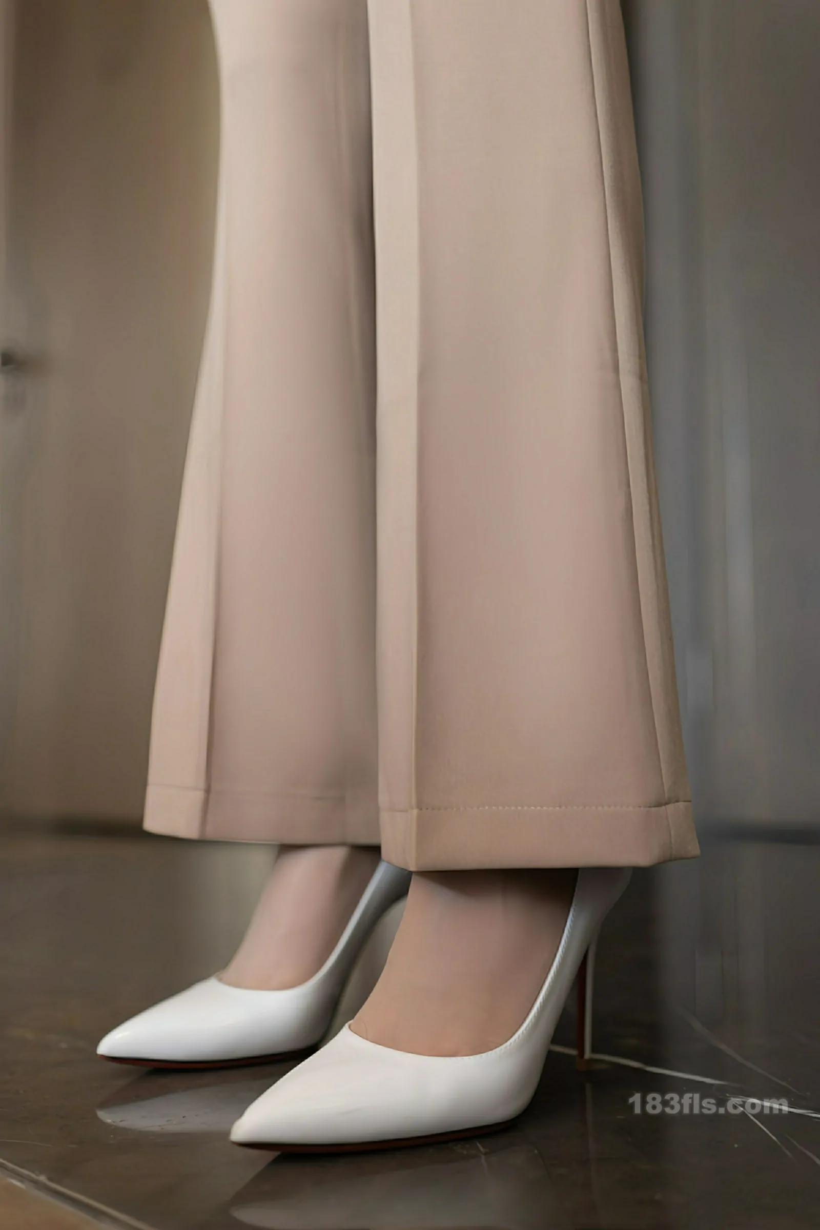 [XiuRen秀人网] 2026.01.27 No.11282 安然anran-第5张图片-宅男套图吧