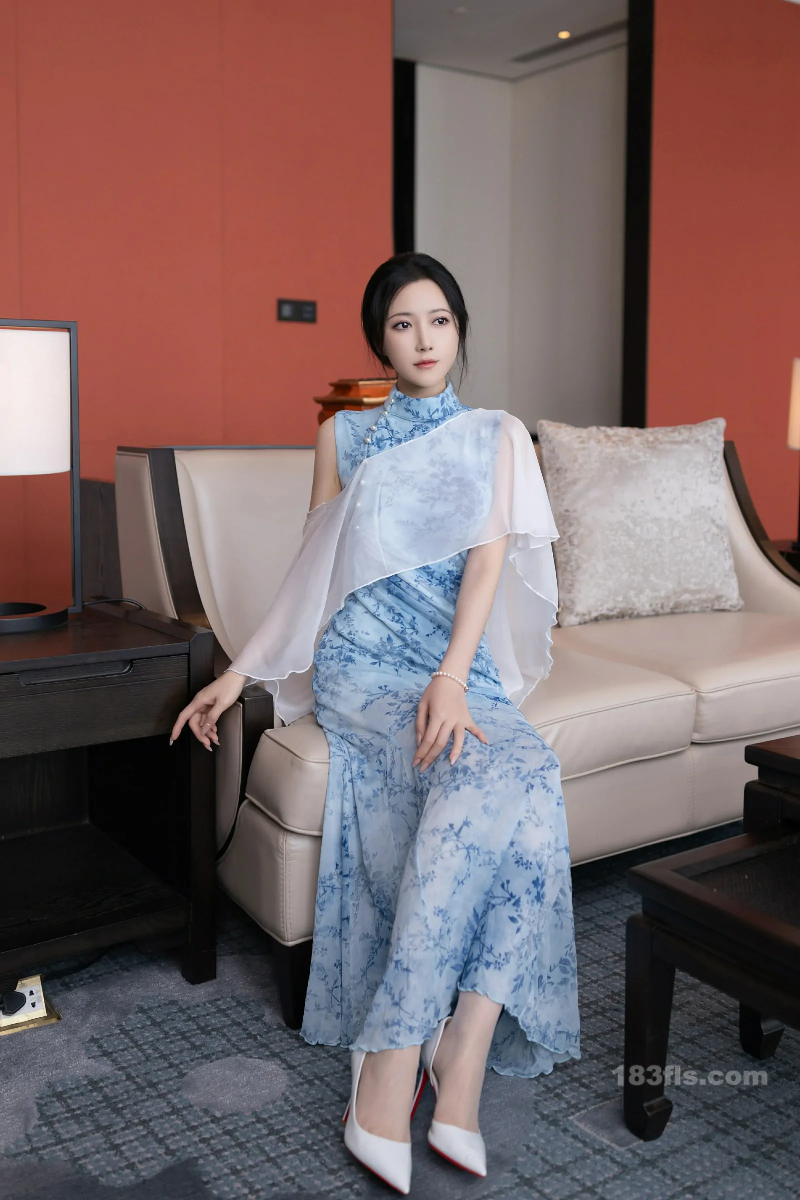 xiuren秀人网福利鱼子酱Fish大尺度私拍写真青瓷-第3张图片-宅男套图吧 xiuren秀人网福利鱼子酱Fish大尺度私拍写真青瓷-第3张图片-宅男套图吧