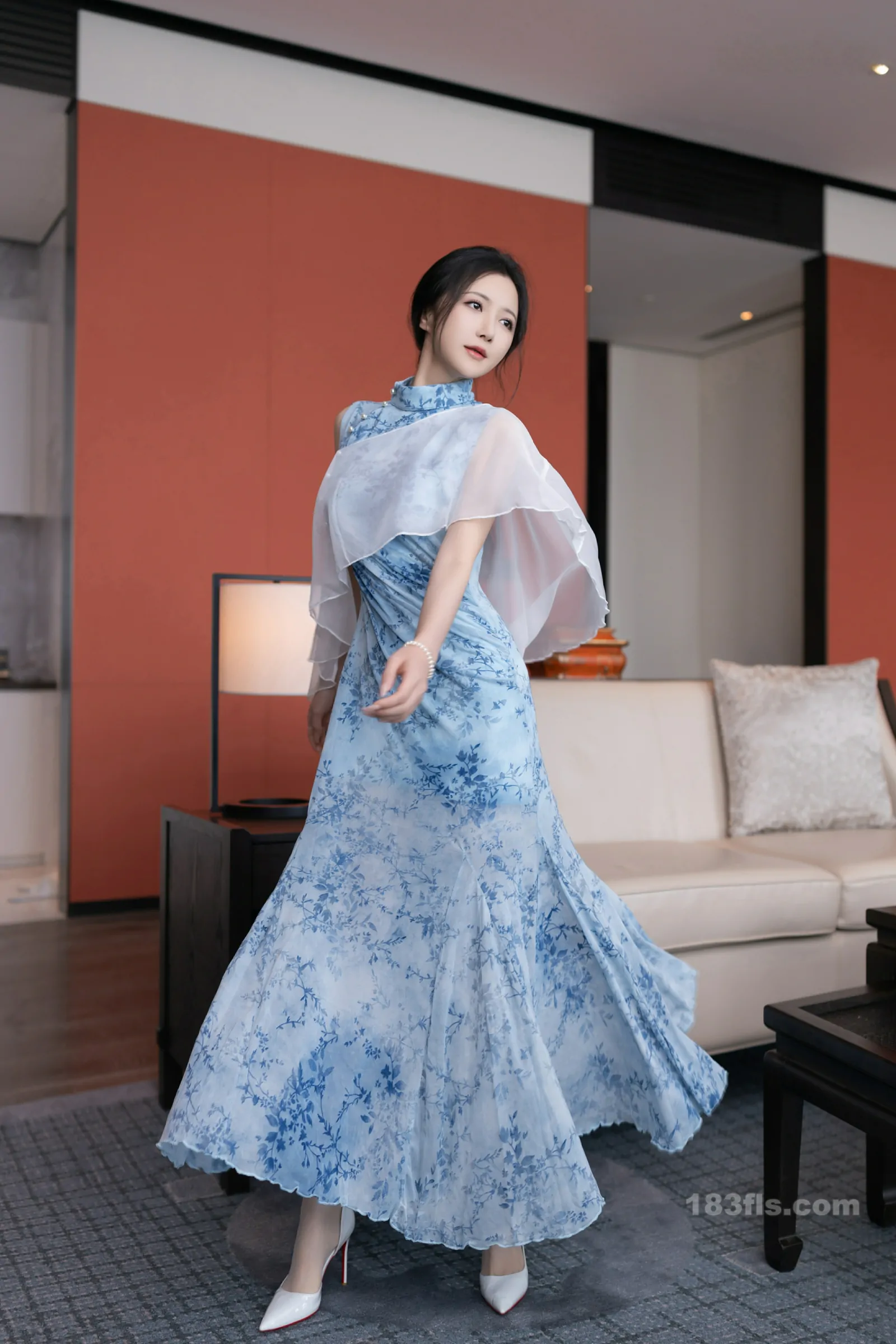 xiuren秀人网福利鱼子酱Fish大尺度私拍写真青瓷-第5张图片-宅男套图吧 xiuren秀人网福利鱼子酱Fish大尺度私拍写真青瓷-第5张图片-宅男套图吧