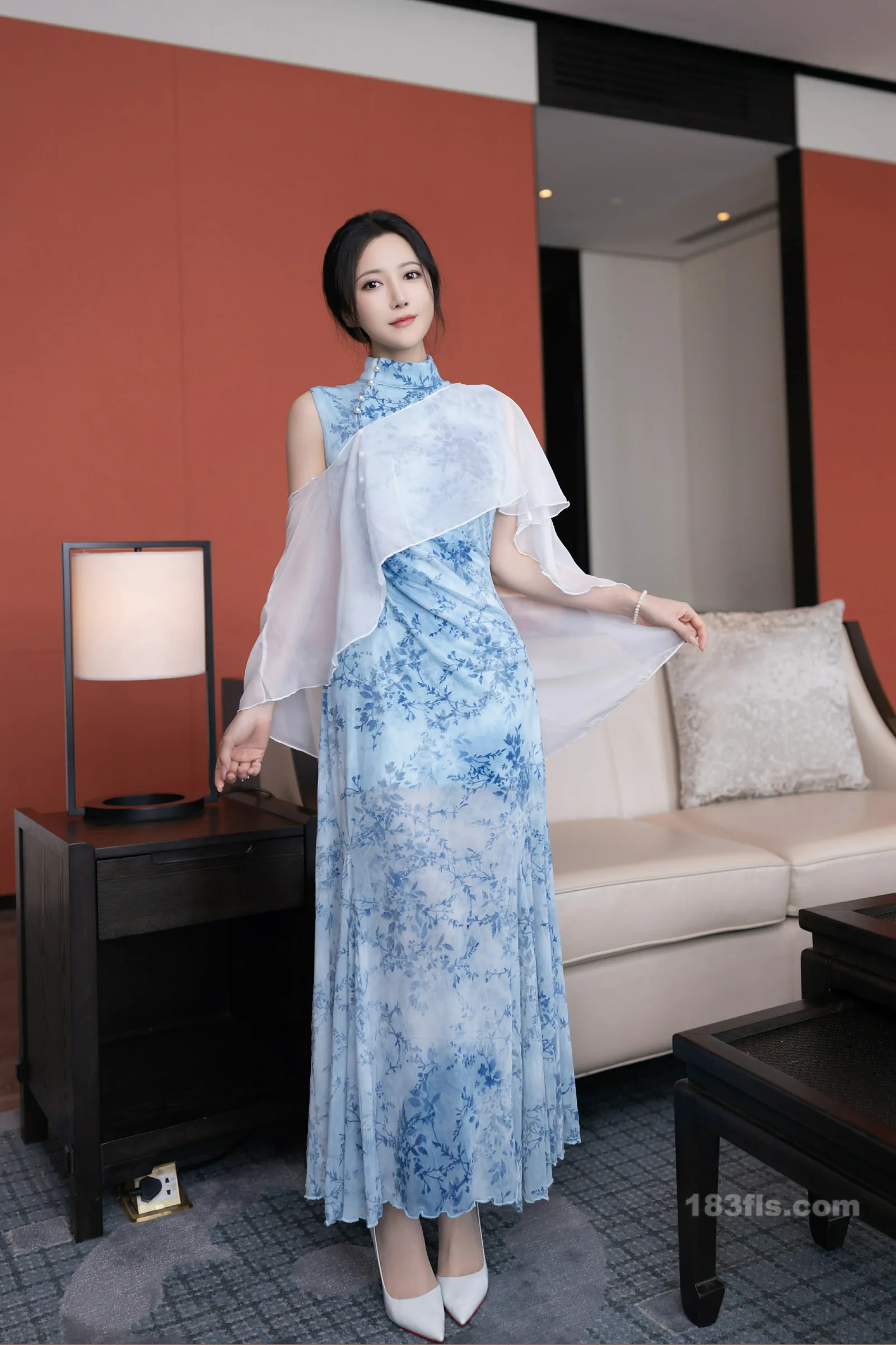 xiuren秀人网福利鱼子酱Fish大尺度私拍写真青瓷-第4张图片-宅男套图吧 xiuren秀人网福利鱼子酱Fish大尺度私拍写真青瓷-第4张图片-宅男套图吧