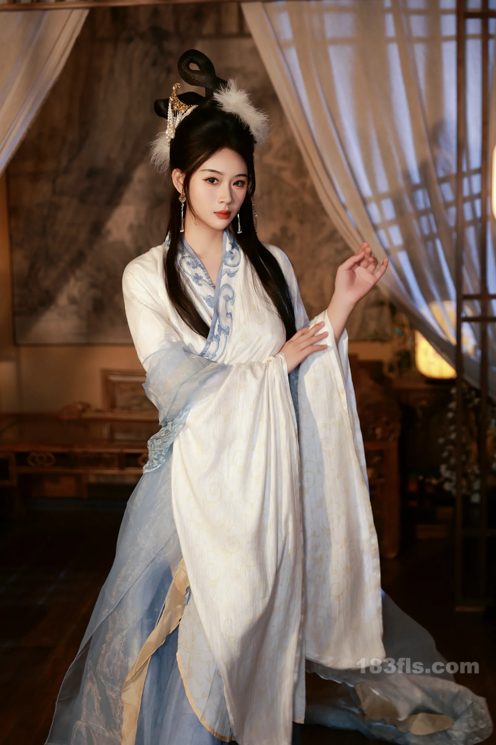 xiuren秀人网福利南乔大尺度私拍写真古装血滴子-第4张图片-宅男套图吧