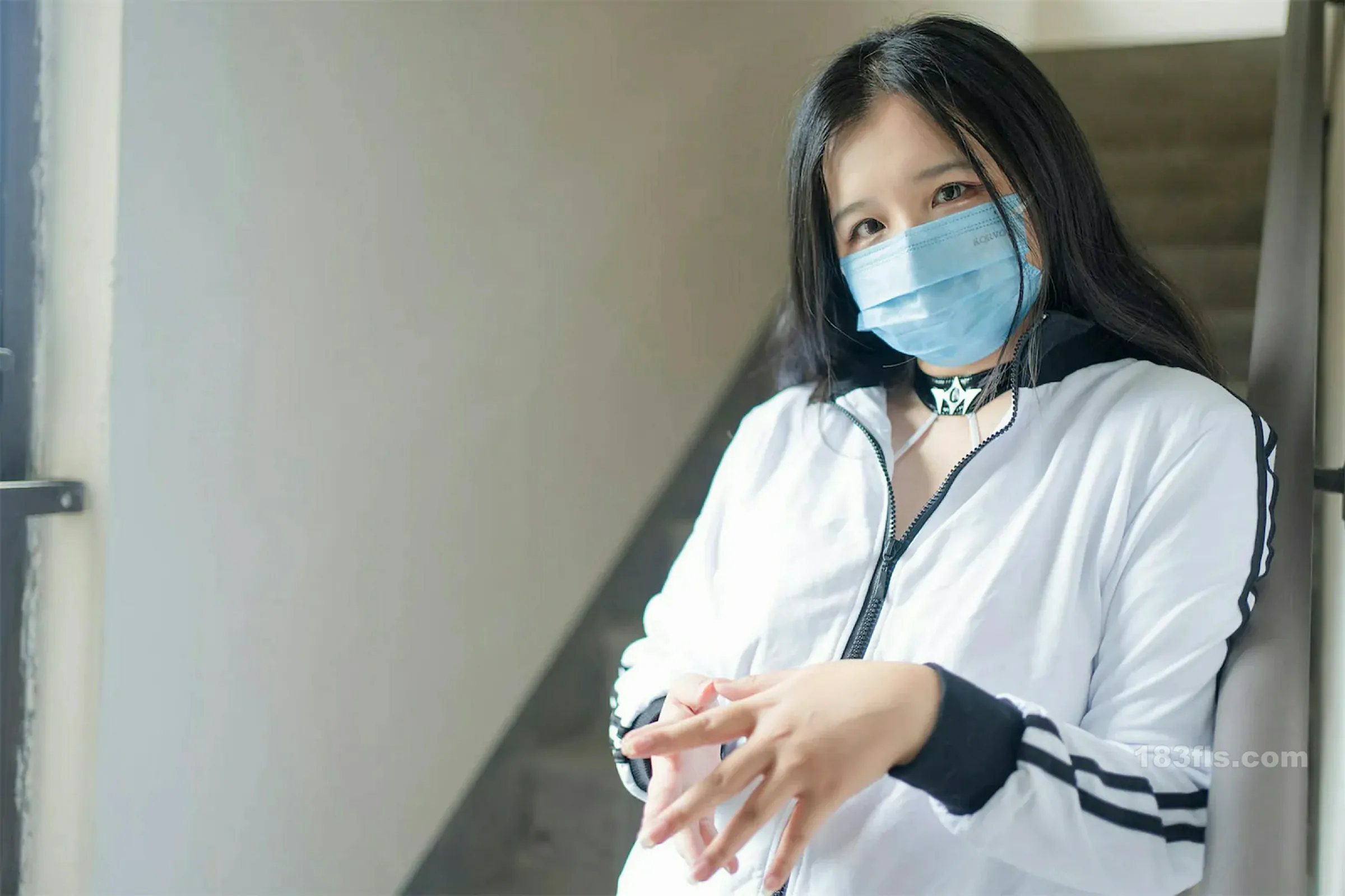 阿半今天很开心 – M楼梯-第2张图片-宅男套图吧