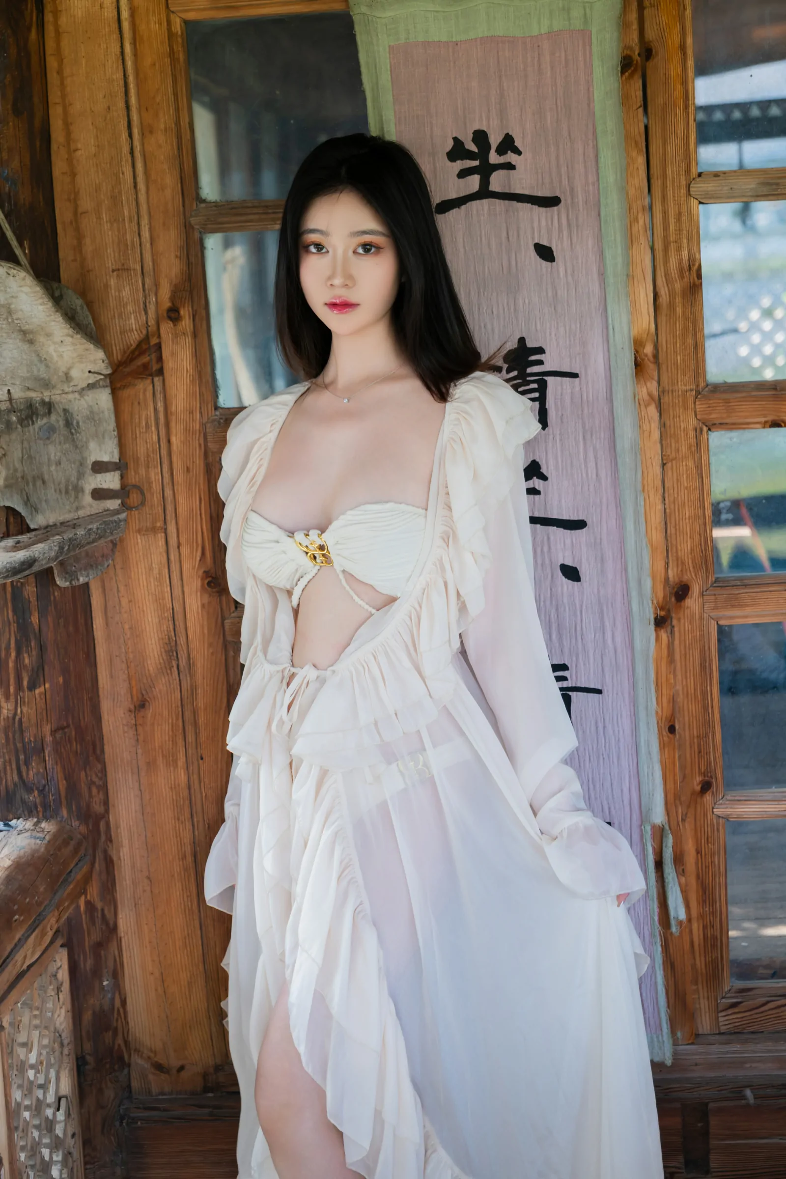 年年Nnian - 浅夏-第4张图片-宅男套图吧