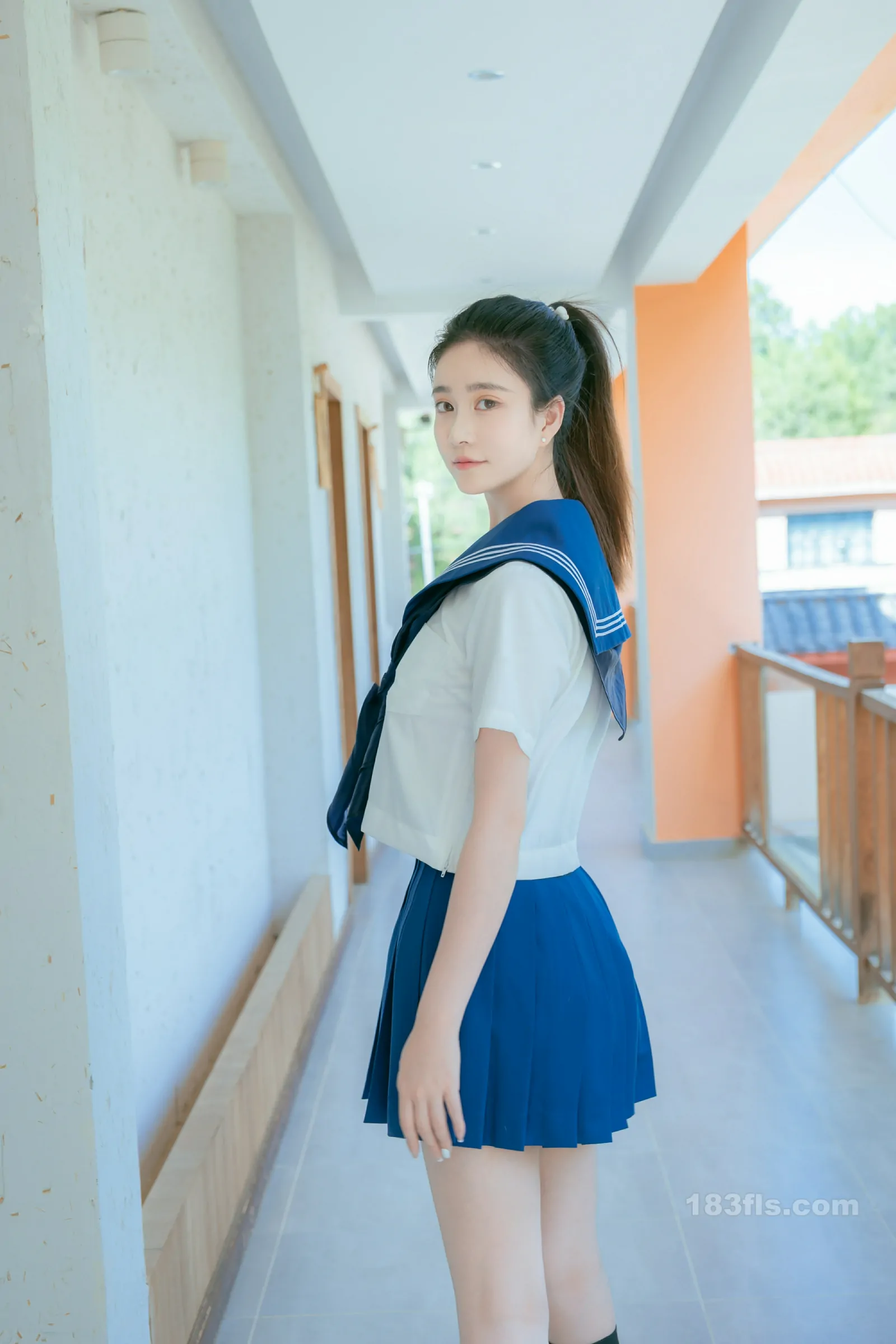 年年Nnian - 泡沫之夏JK-第3张图片-宅男套图吧