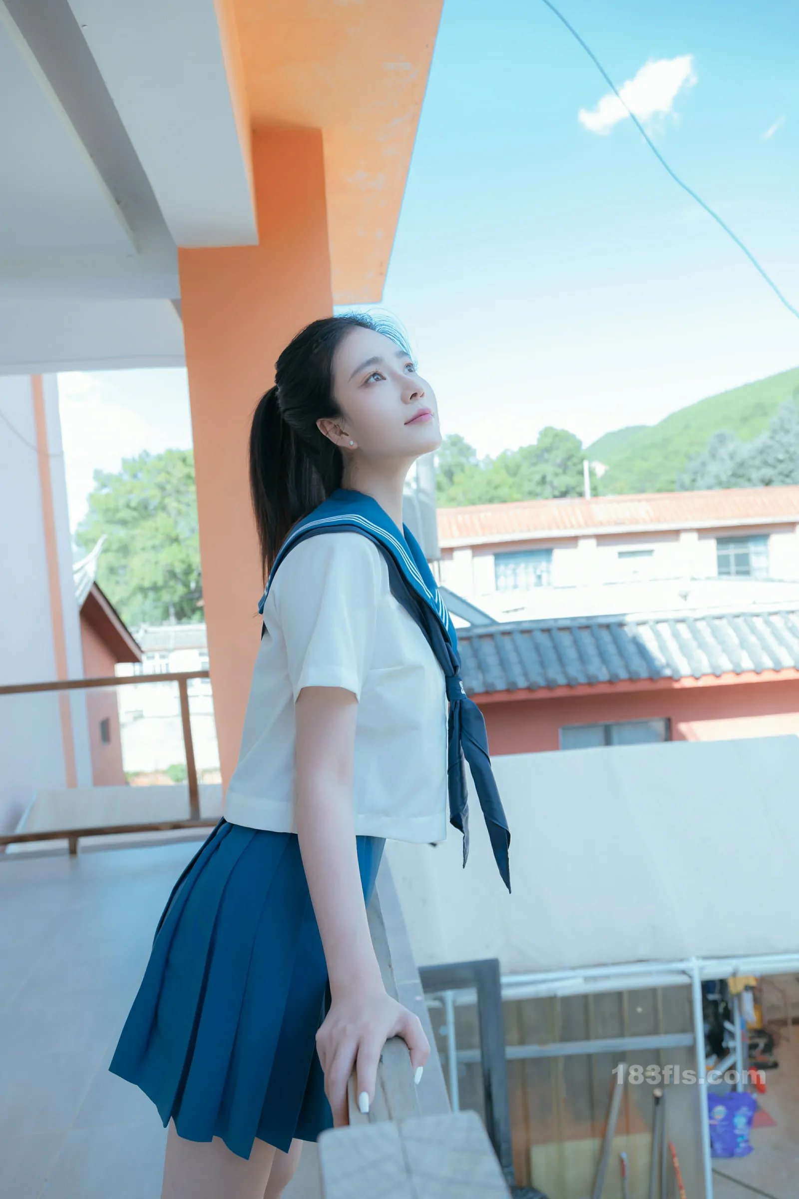 年年Nnian - 泡沫之夏JK-第6张图片-宅男套图吧