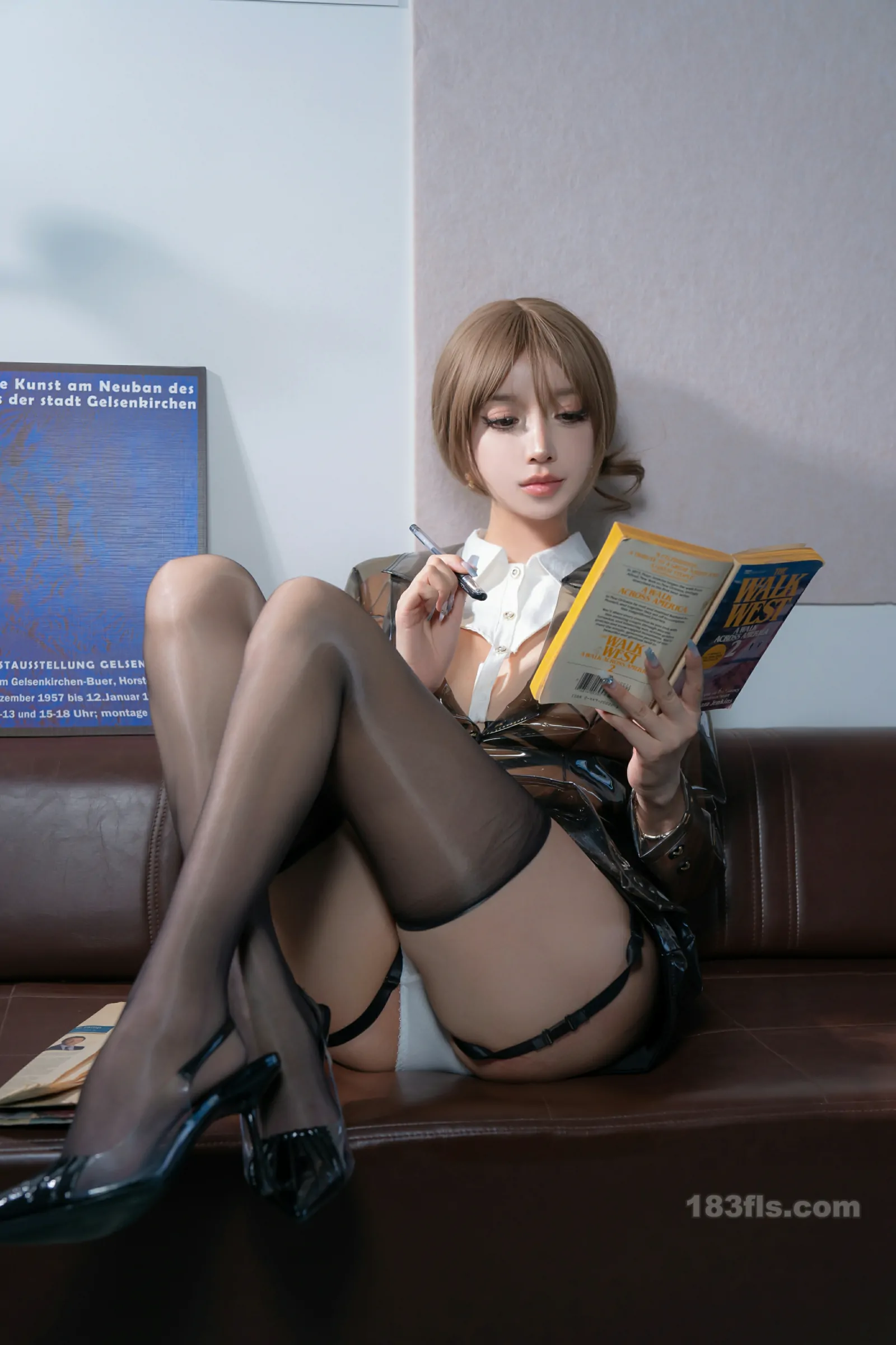 过期米线线喵 - AI女教师-第5张图片-宅男套图吧