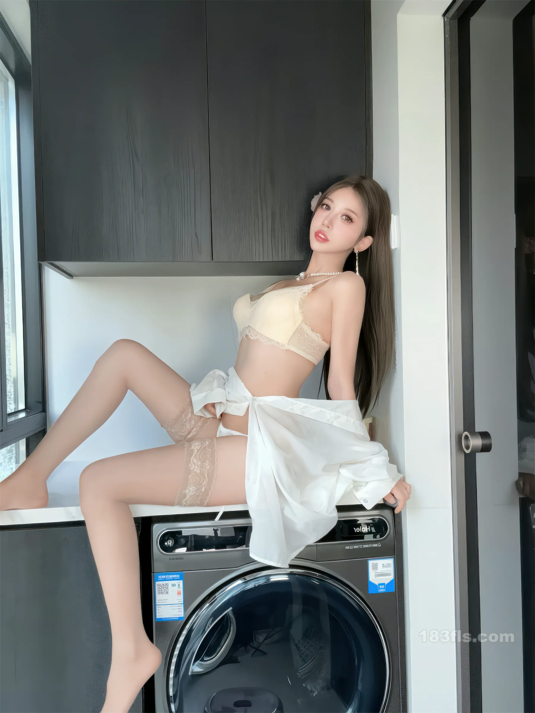 过期米线线喵 - 羞涩の妻-第3张图片-宅男套图吧