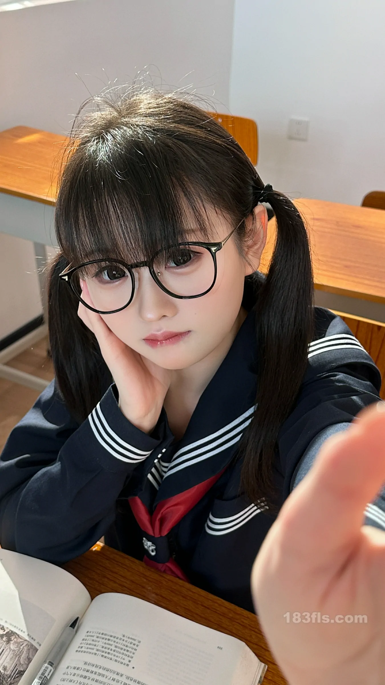 幼水铃衣 - 靡途 