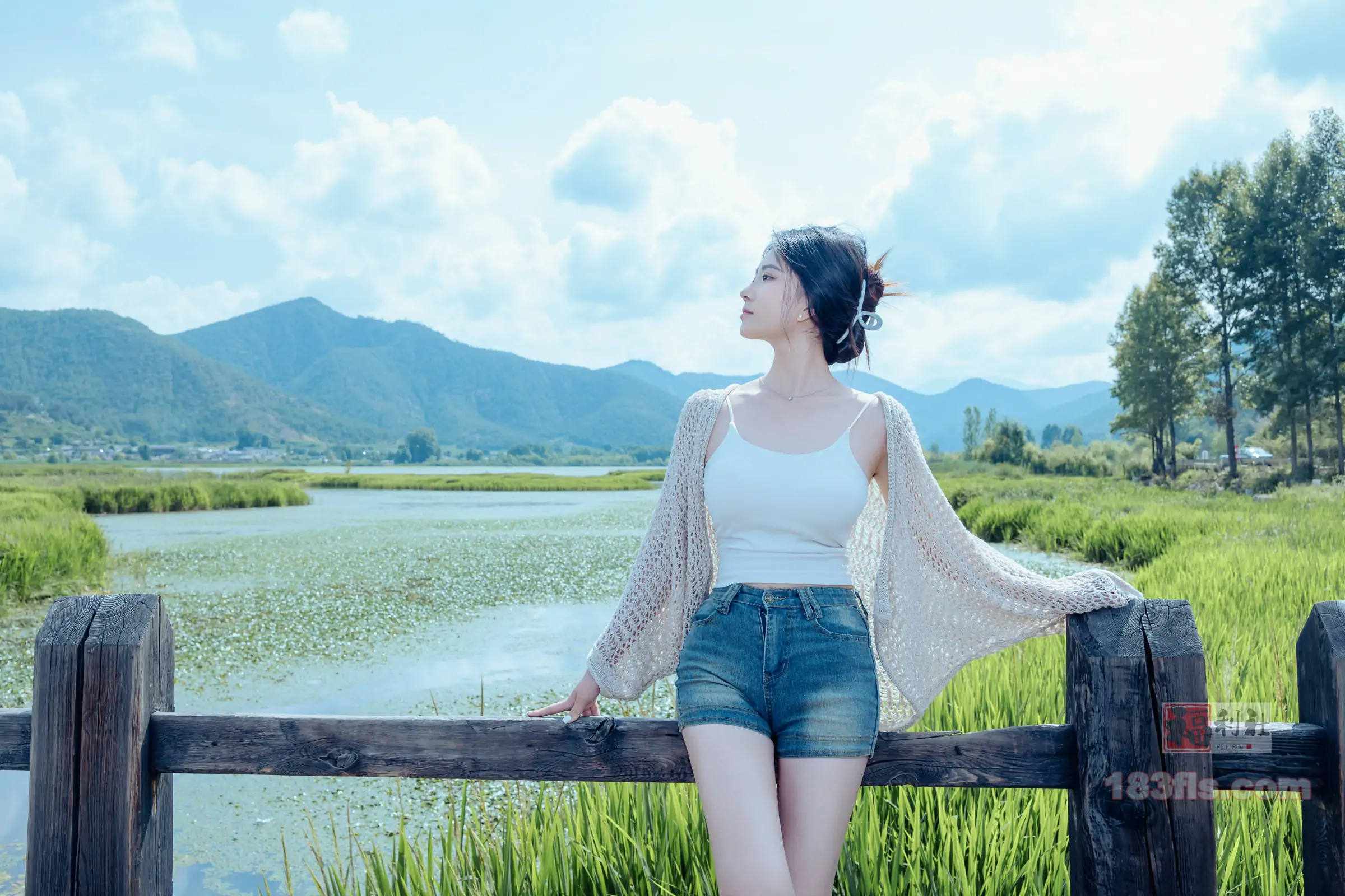 年年nnian - 夏-第3张图片-宅男套图吧