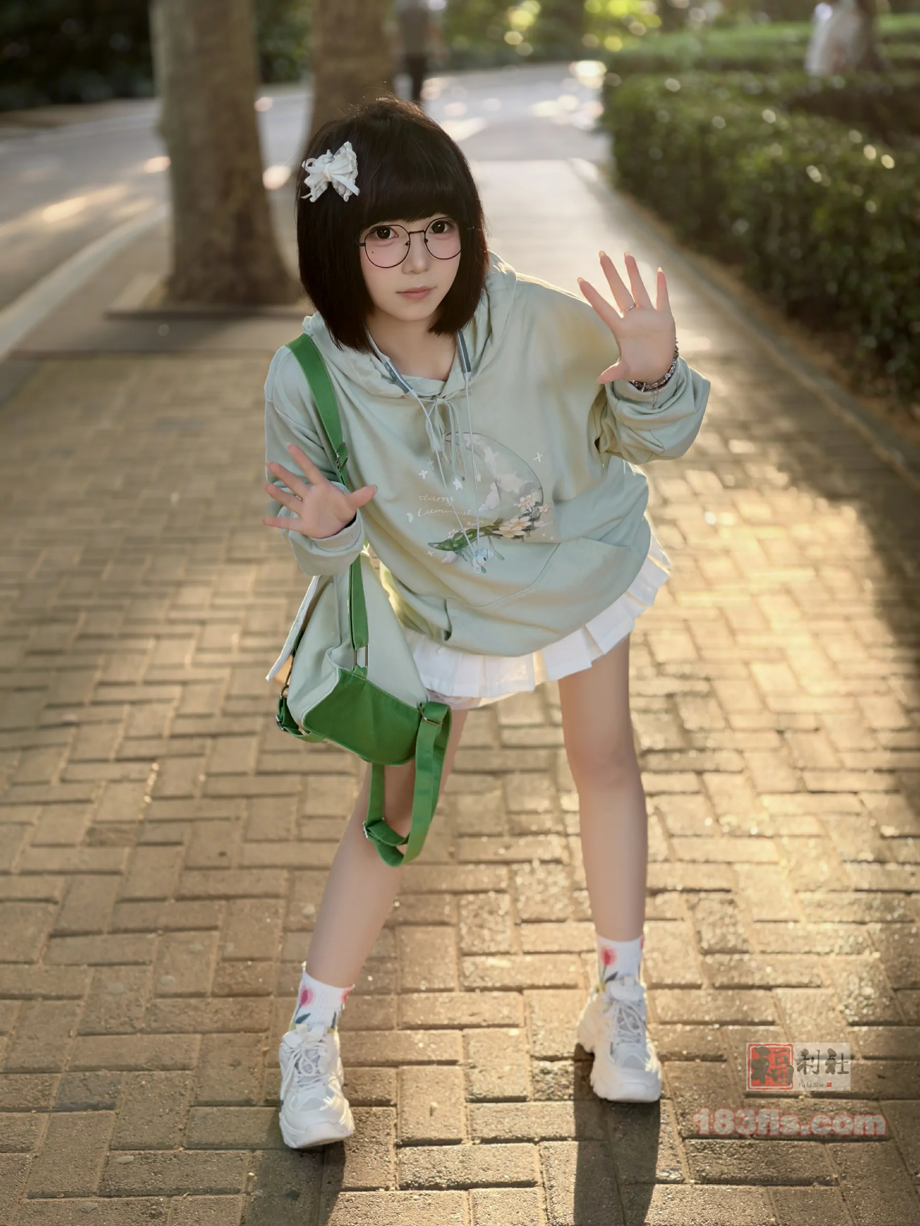 蘑菇头 - 踏青-第4张图片-宅男套图吧