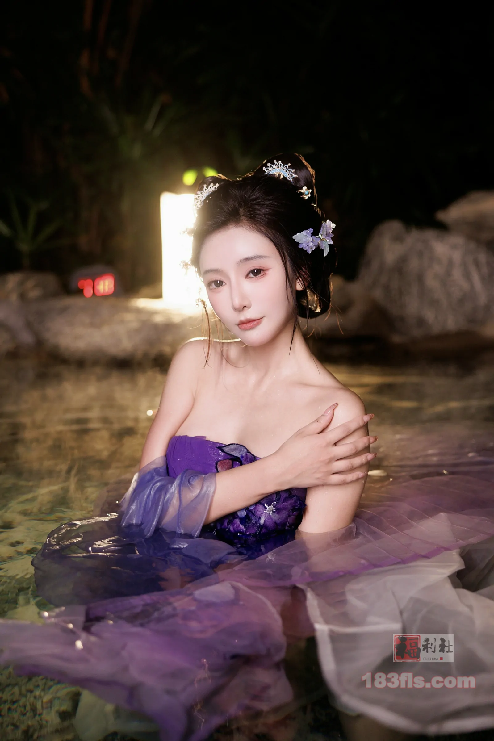 秀人网王馨瑶Yanni贵妃醉酒情趣古装