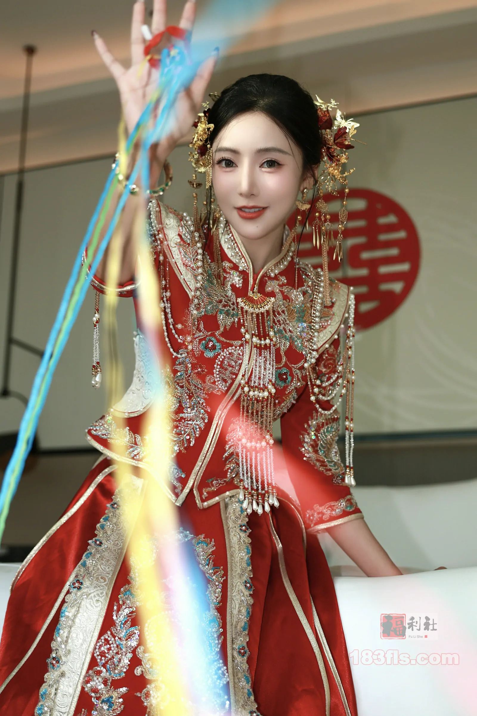 秀人网王馨瑶Yanni新娘秀禾超顶的一部作品超美-第4张图片-宅男套图吧